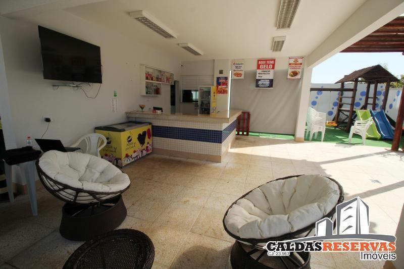 One-Bedroom Apartment - Photo 28