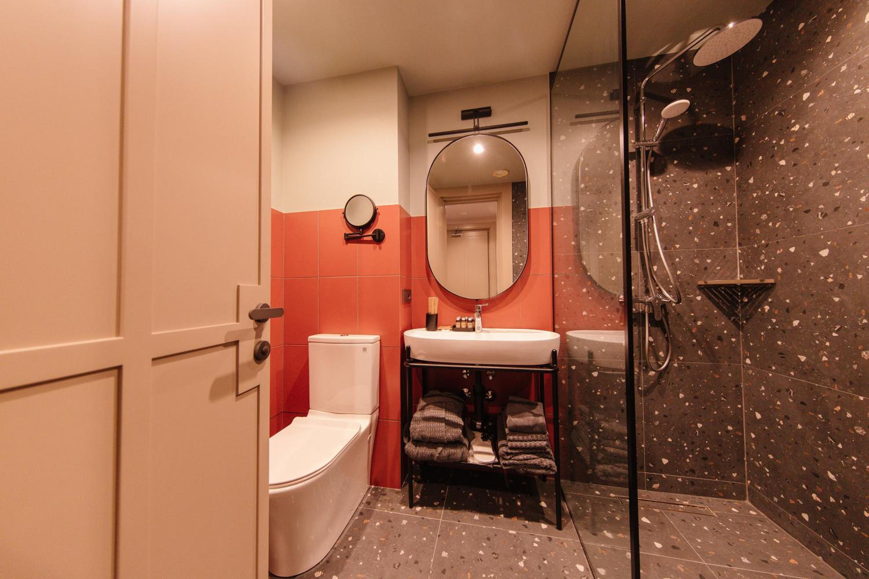 Superior Double or Twin Room - Photo 8