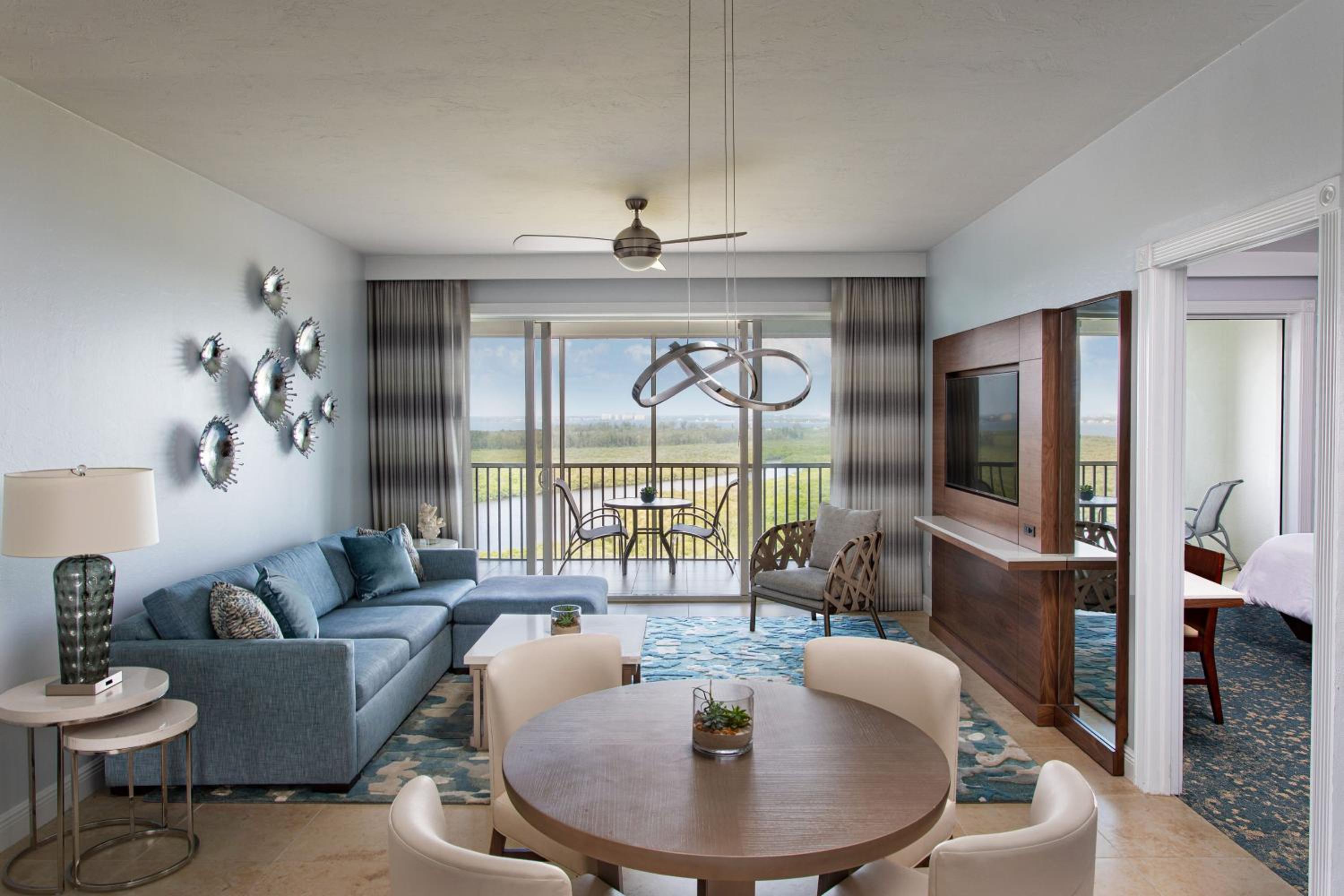 Oasis Suite, 2 Bedroom Larger Suite, Marina view, Balcony - Photo 7