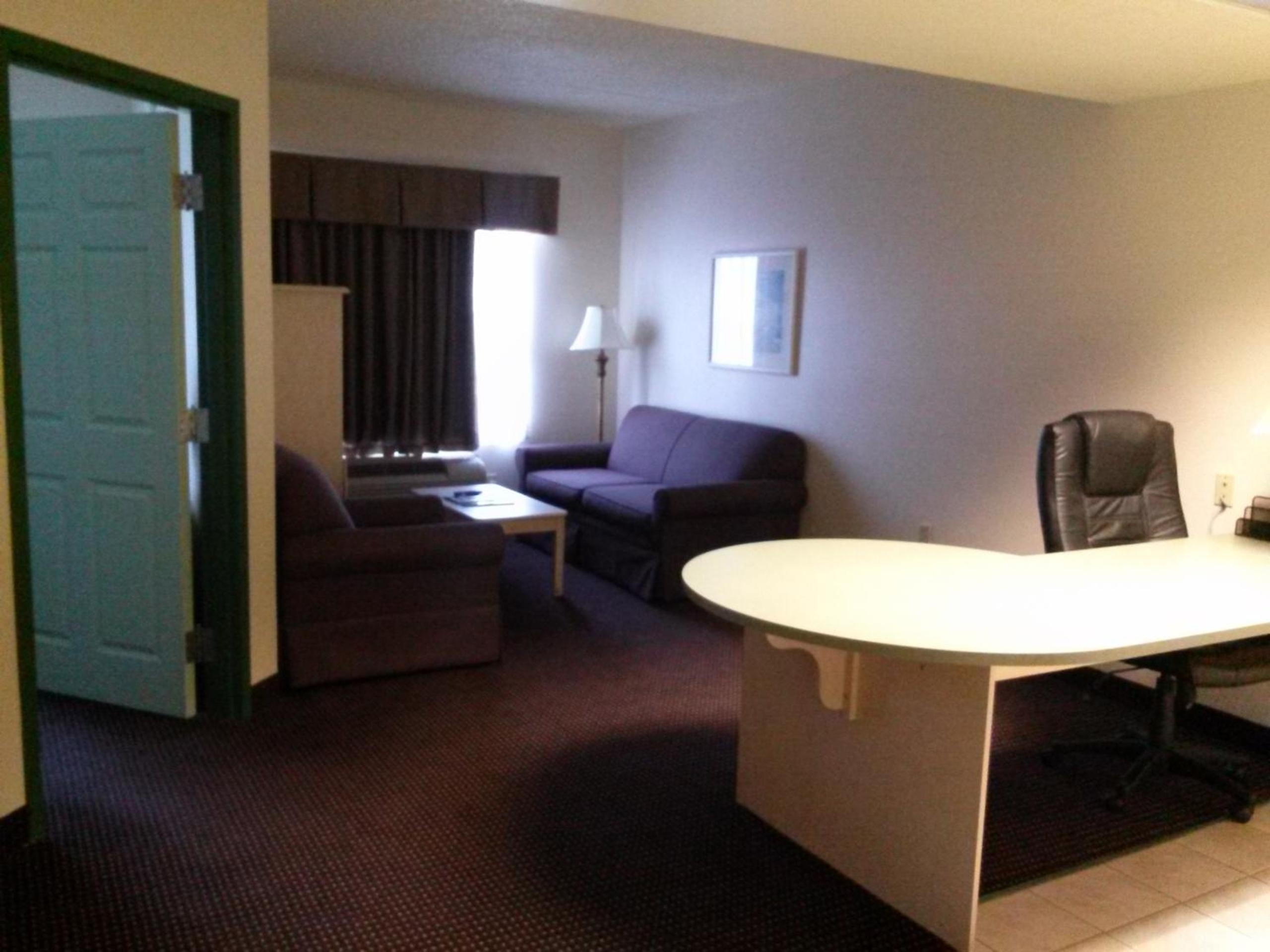 King Suite - Photo 1