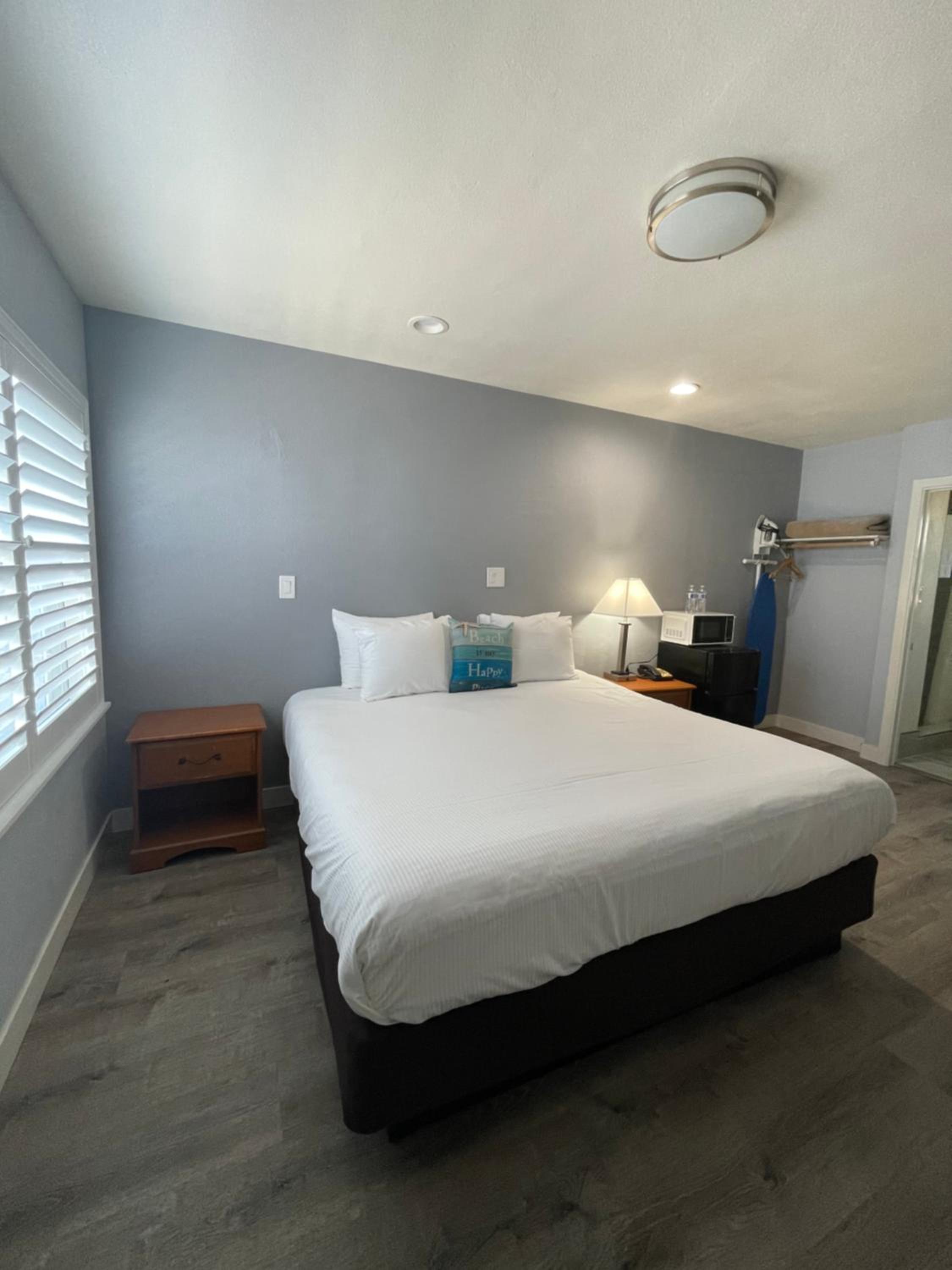 Queen Room - Photo 20