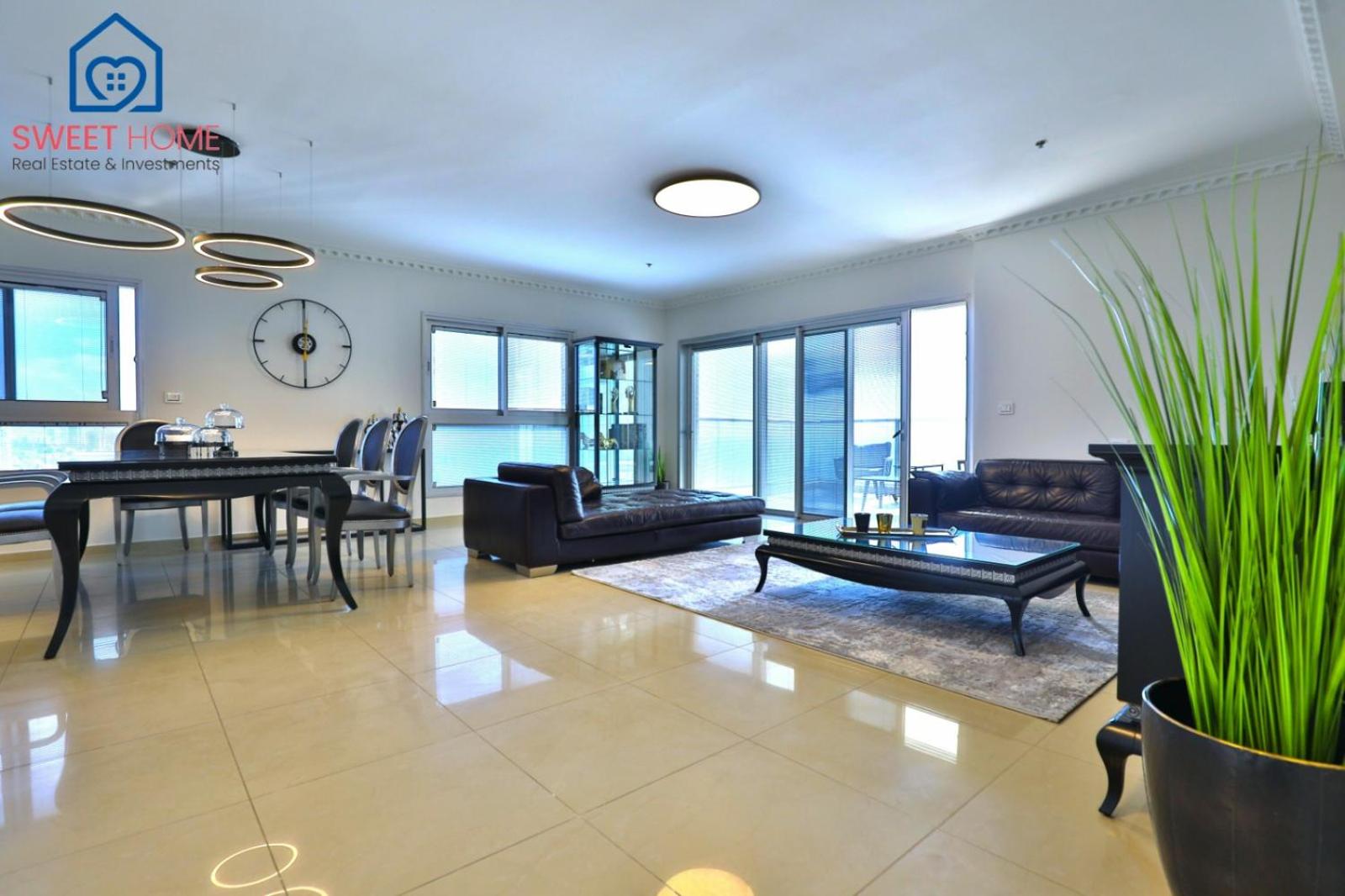 Apartment photo 1