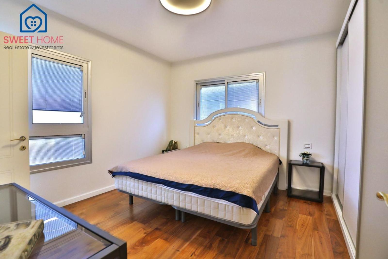 Apartment photo 2