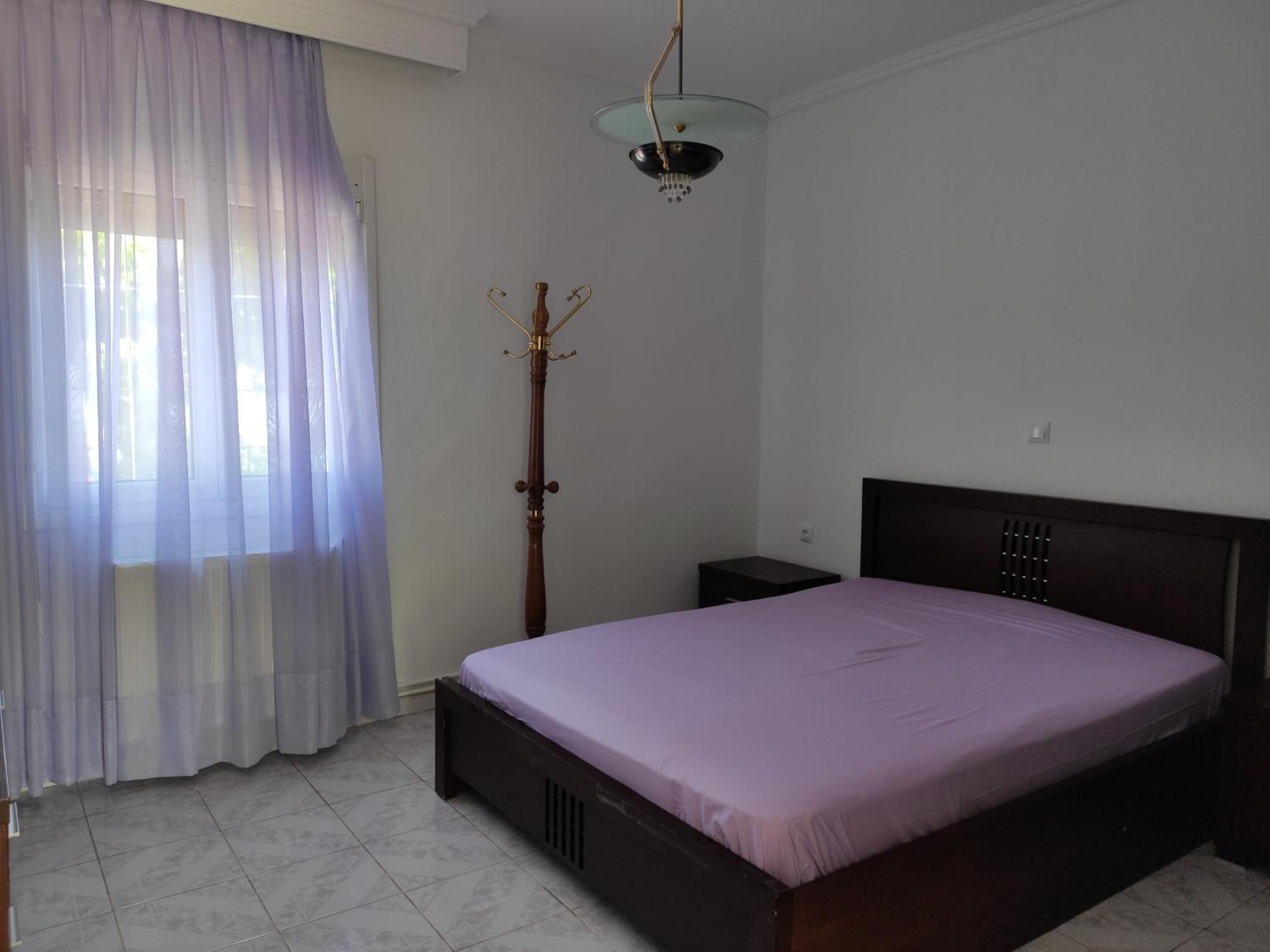 One-Bedroom House photo 1
