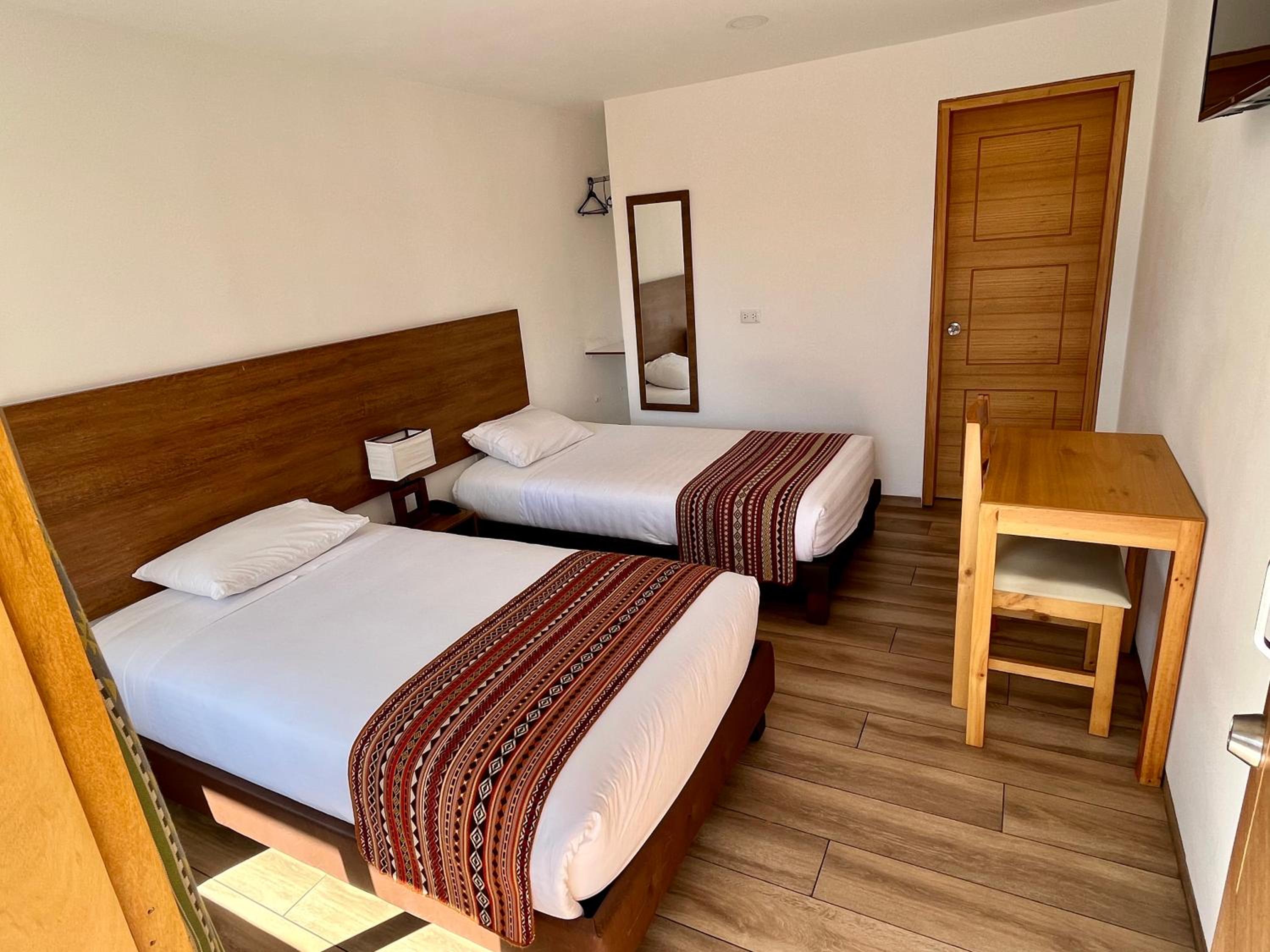 Standard Twin Room photo 2