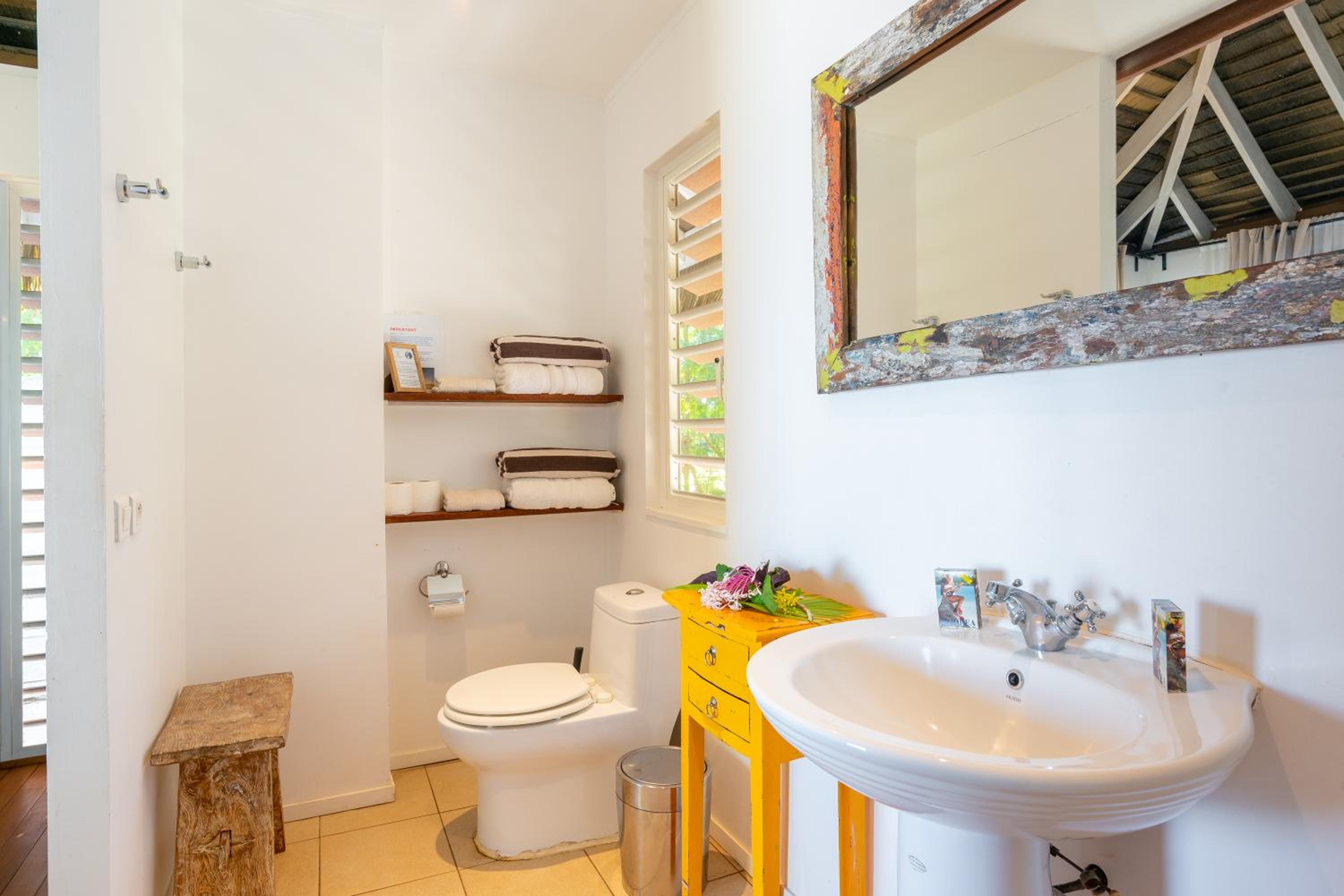 Bungalow with Sea View photo 2
