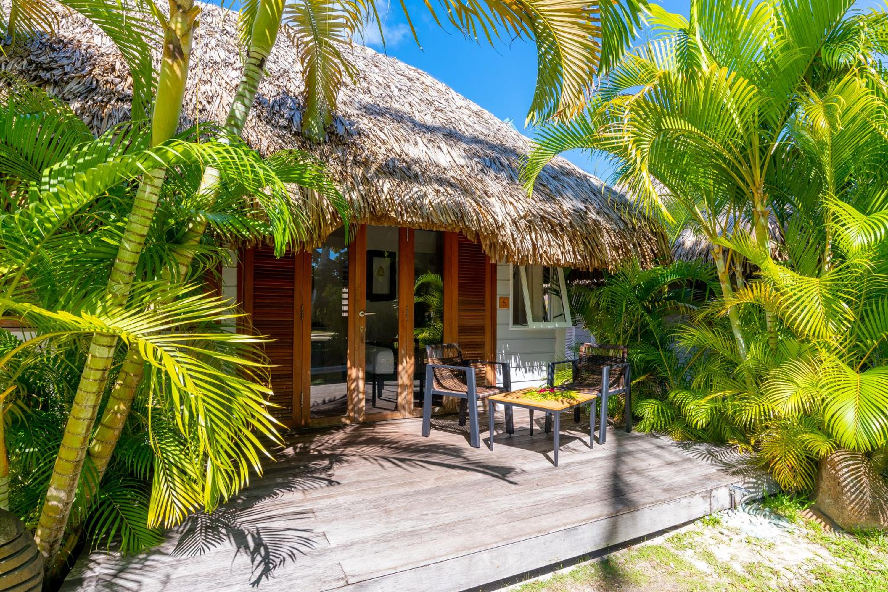 Bungalow with Garden View photo 2