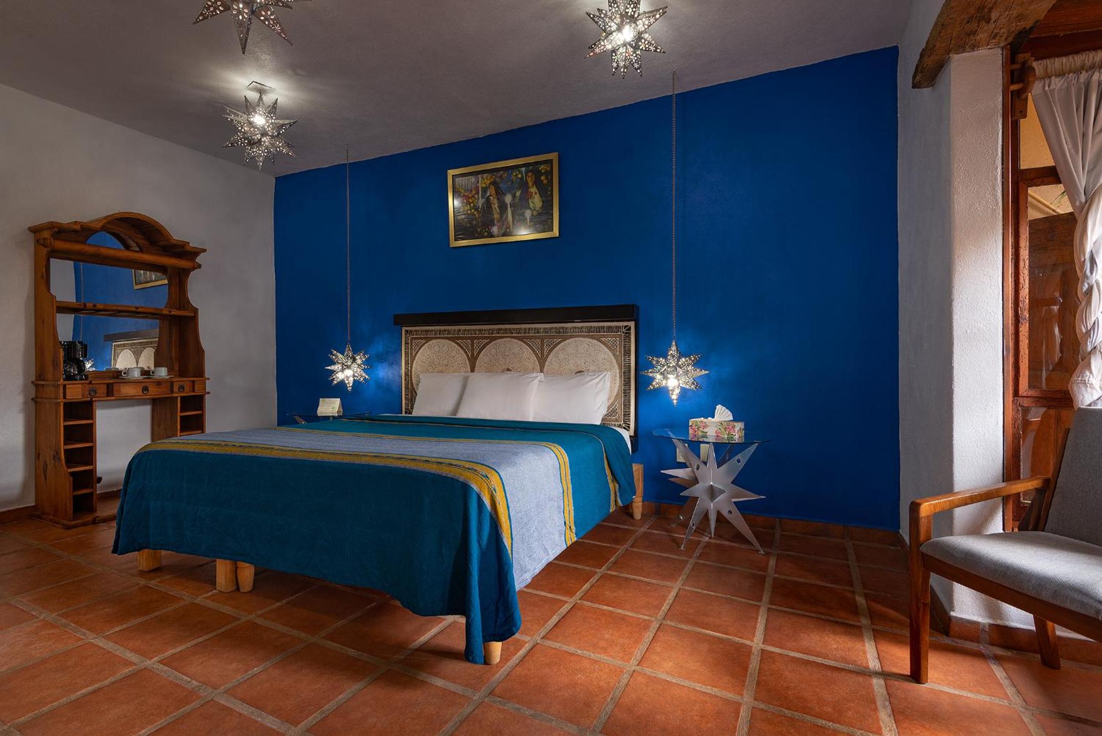 Standard Room with King Bed