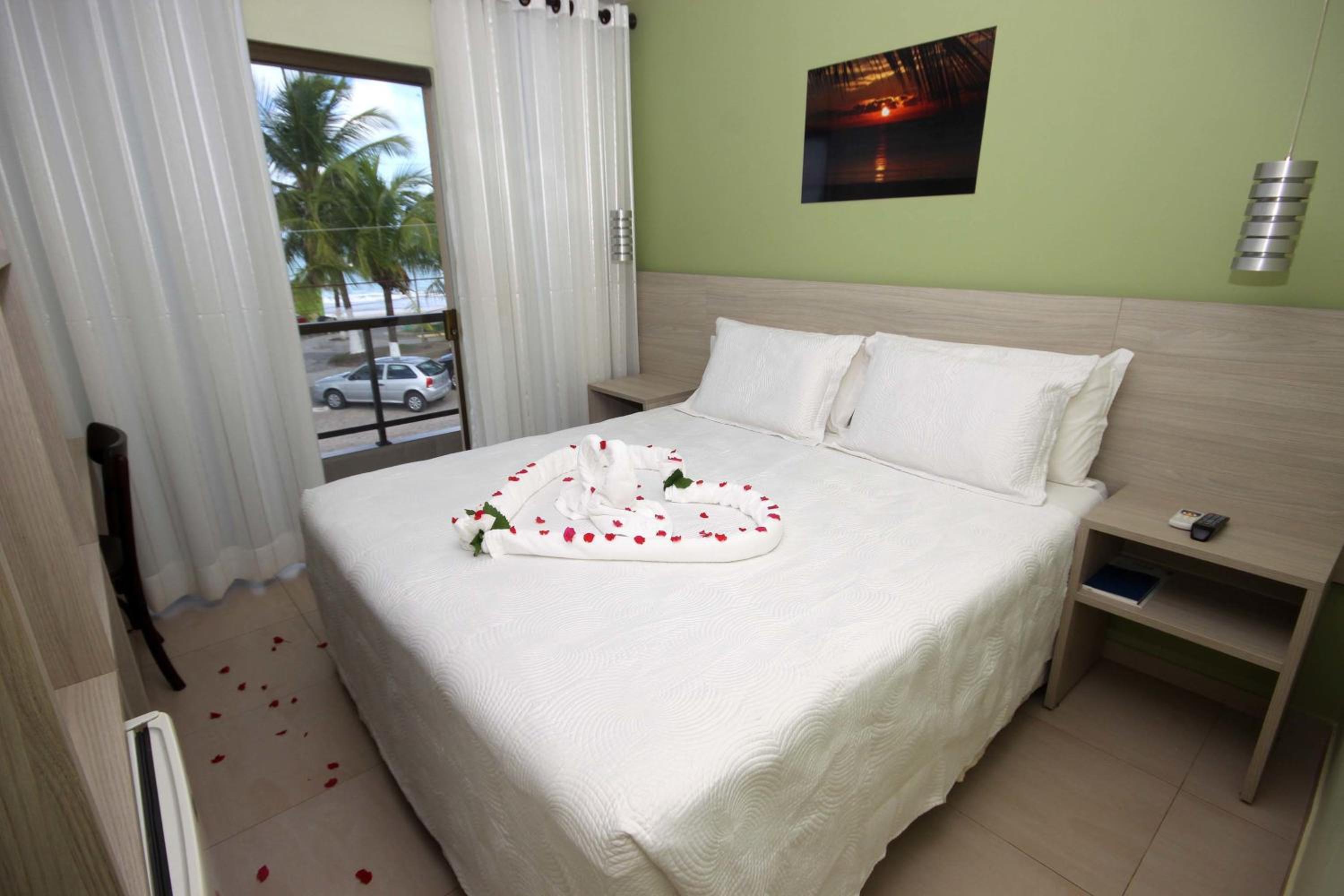 Double Room with Balcony and Sea View photo 3
