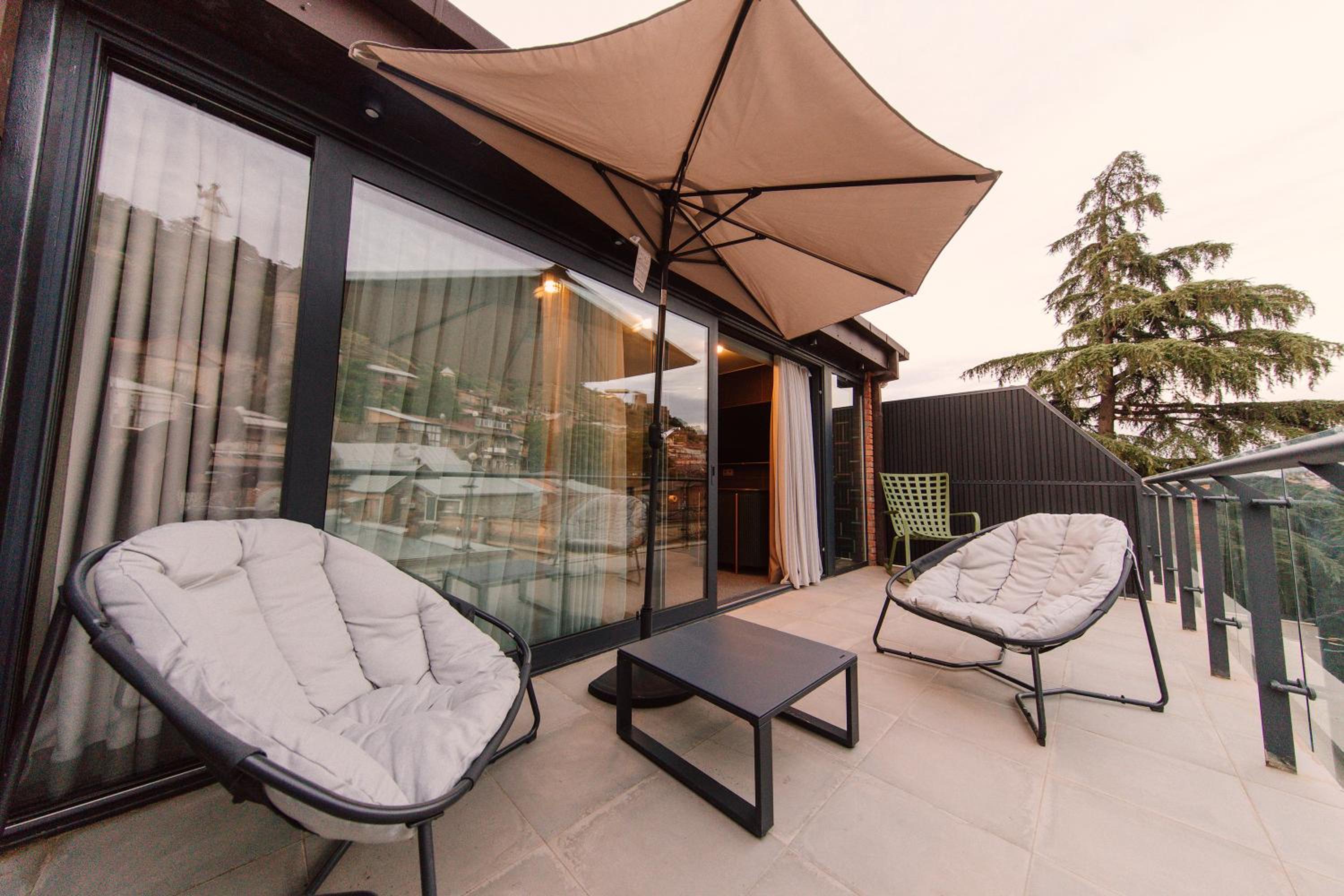 Suite with Terrace - Photo 4