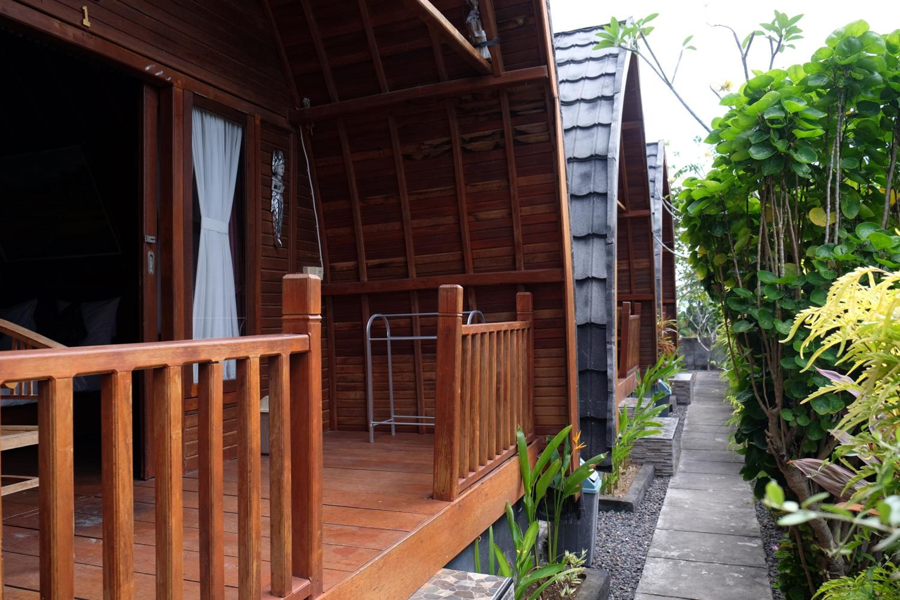 One-Bedroom Bungalow - Photo 13