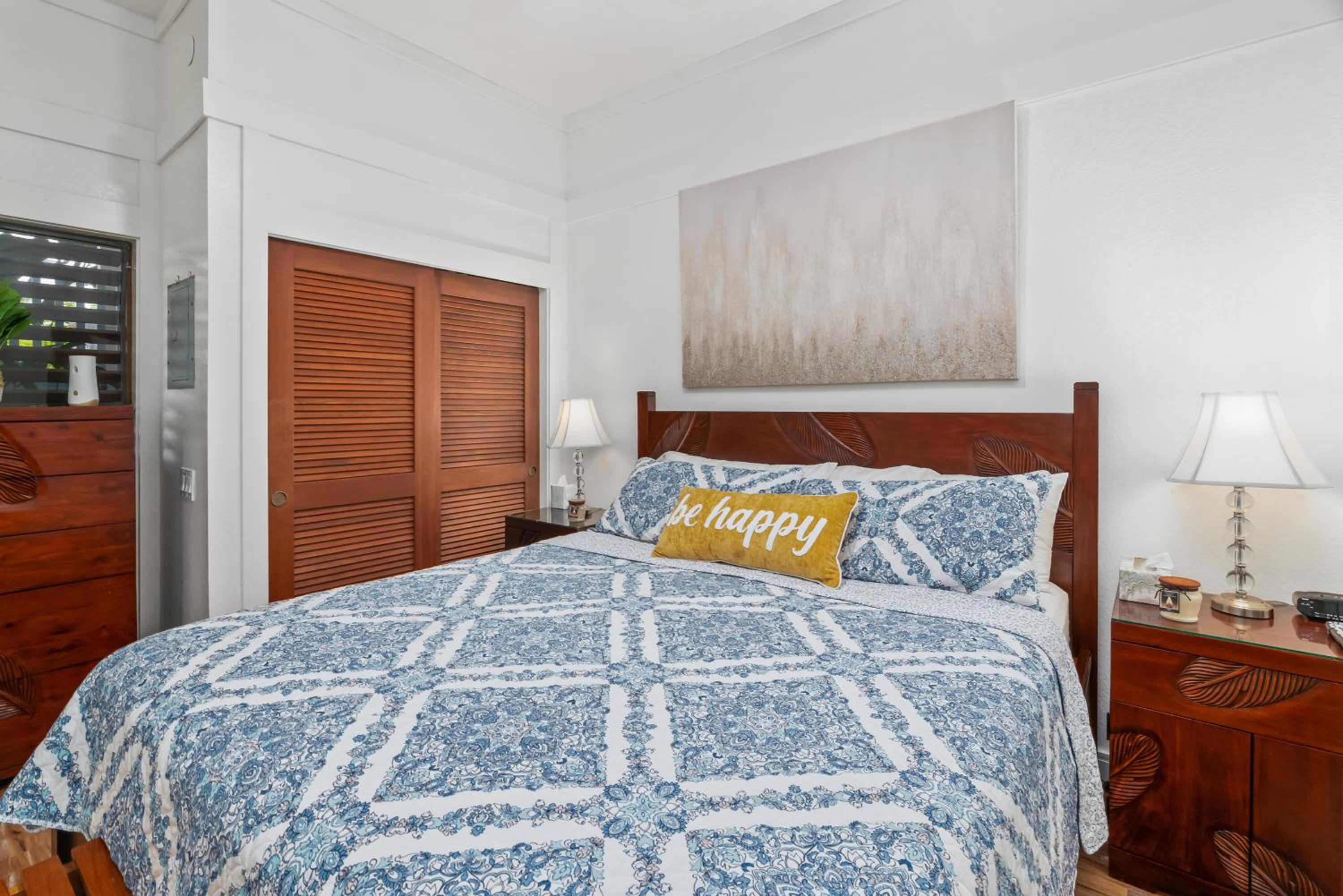 One-Bedroom Apartment - Photo 18