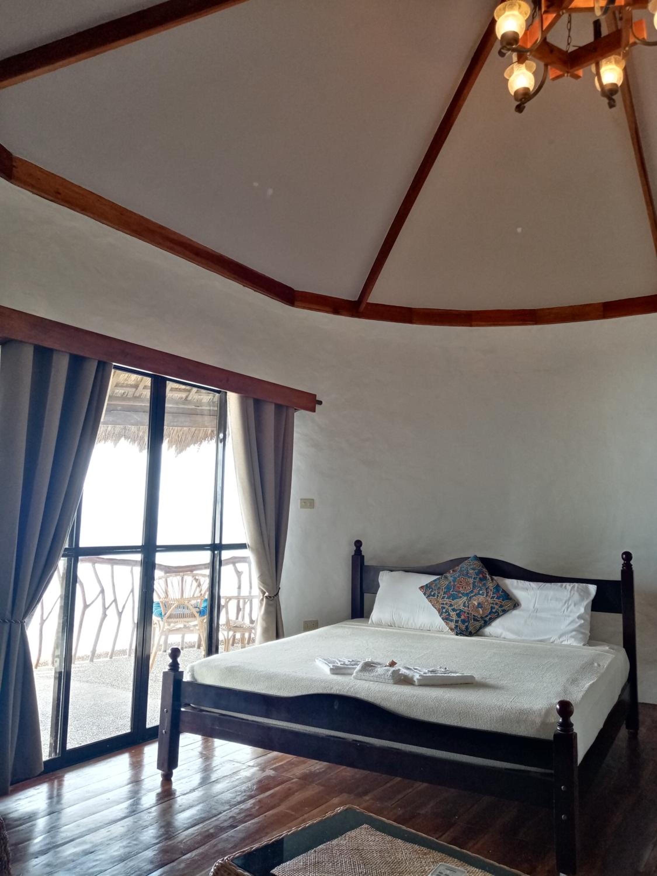 Superior Suite with Sea View - Photo 1