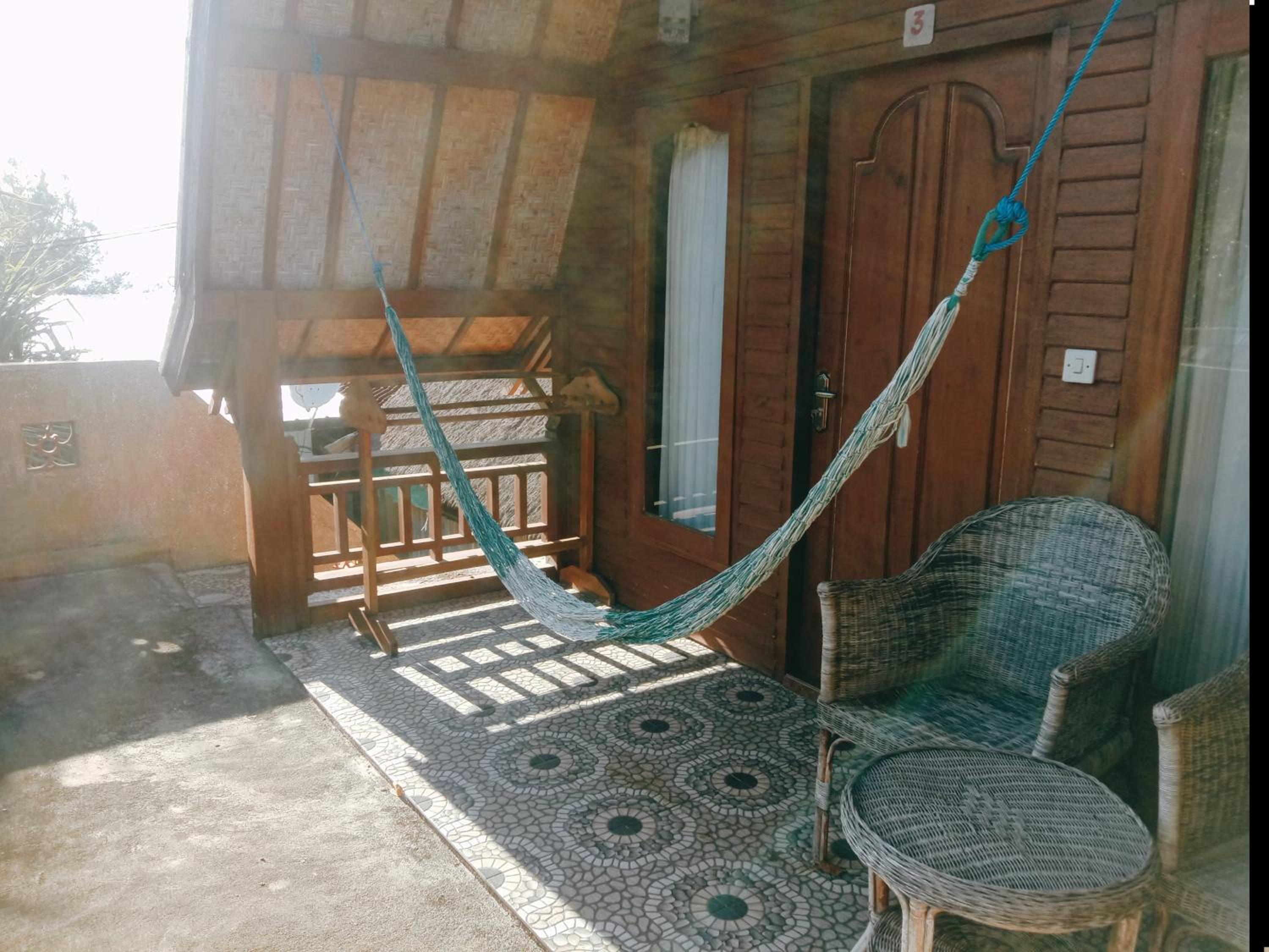 Deluxe Double Room with Balcony and Sea View - Photo 32