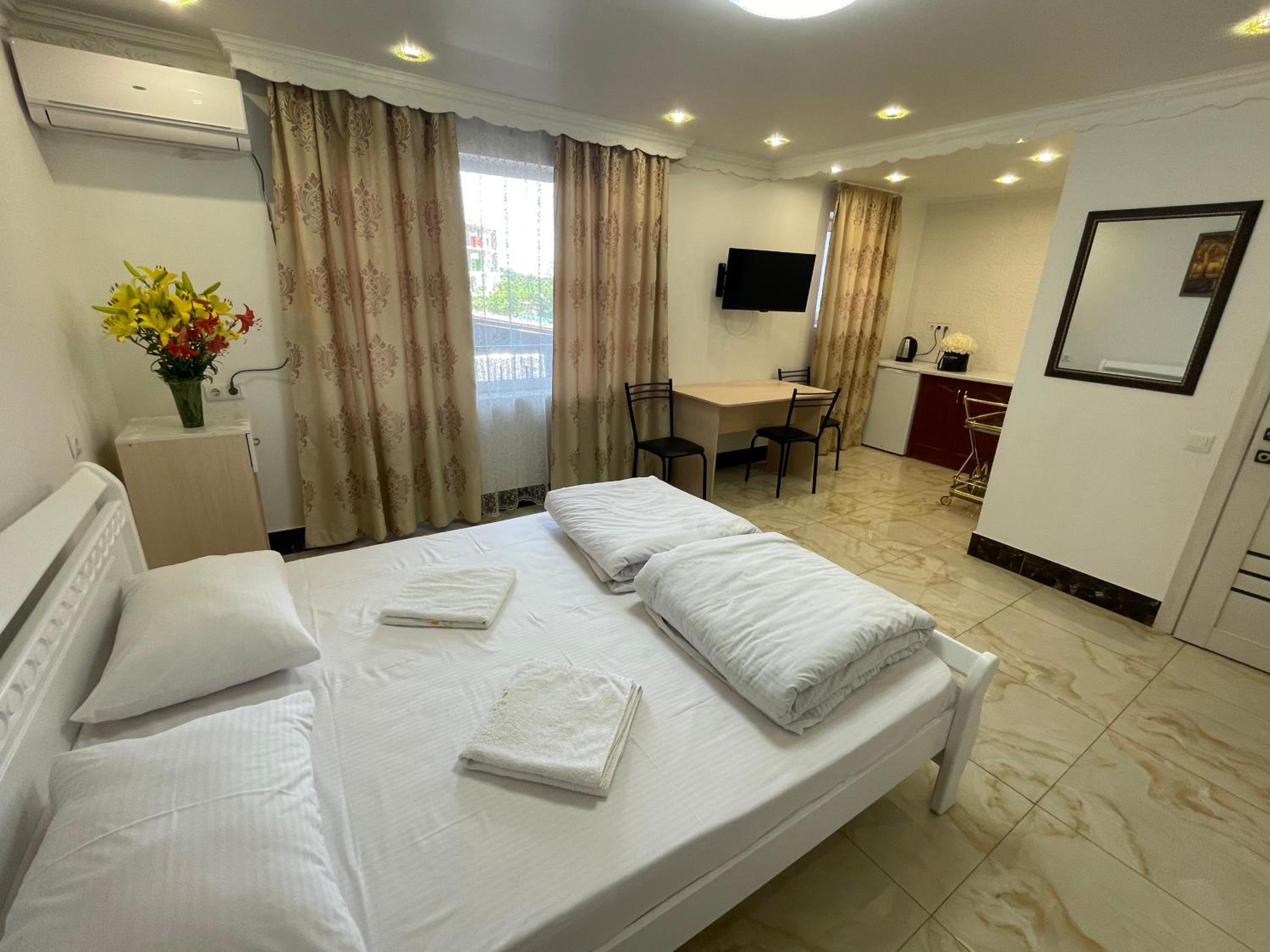 Suite with Balcony photo 3