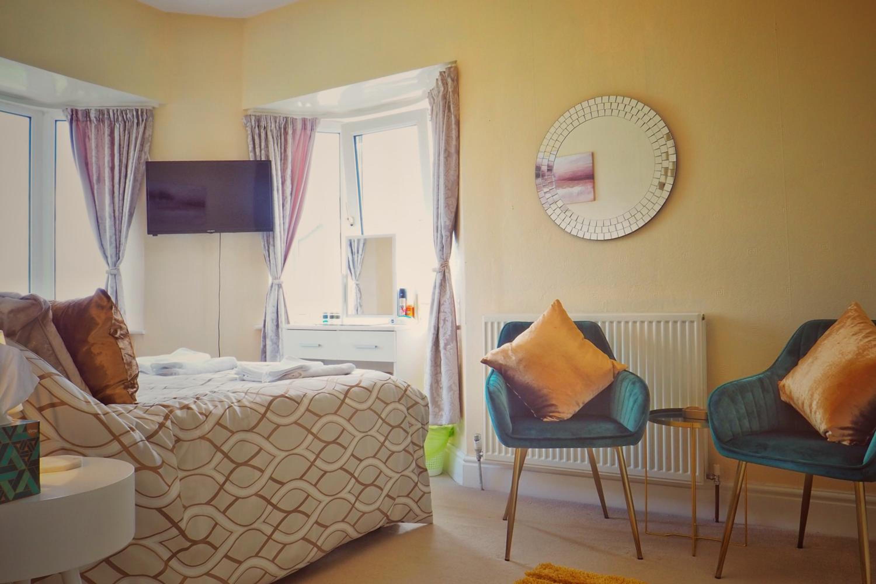 Double Room with Mountain View - Photo 1