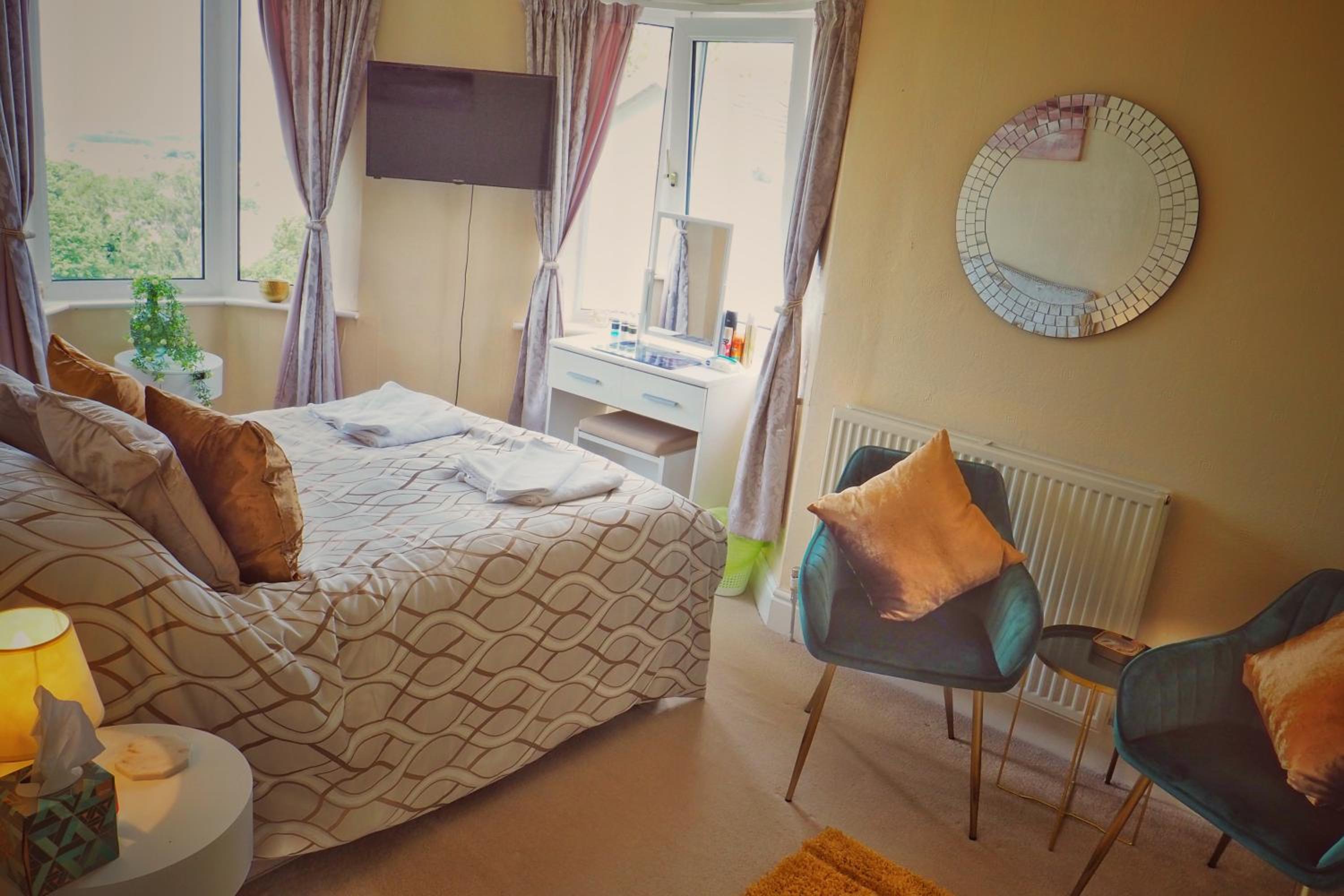 Double Room with Mountain View - Photo 9