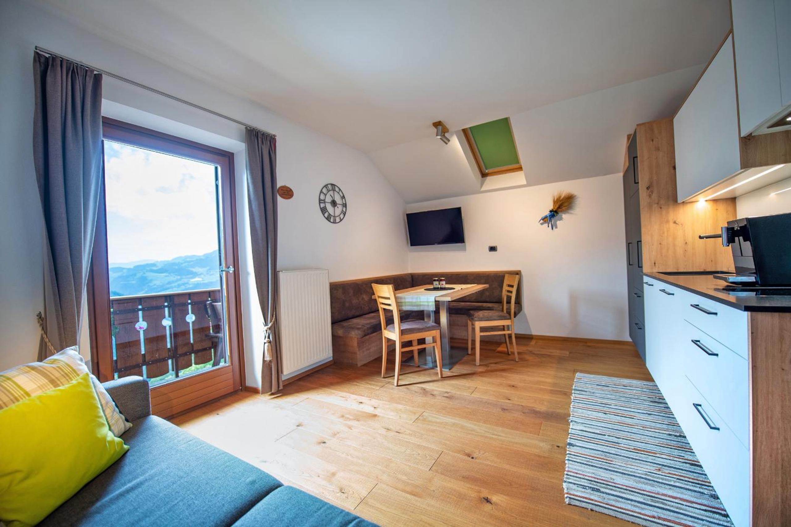 Apartment photo 1