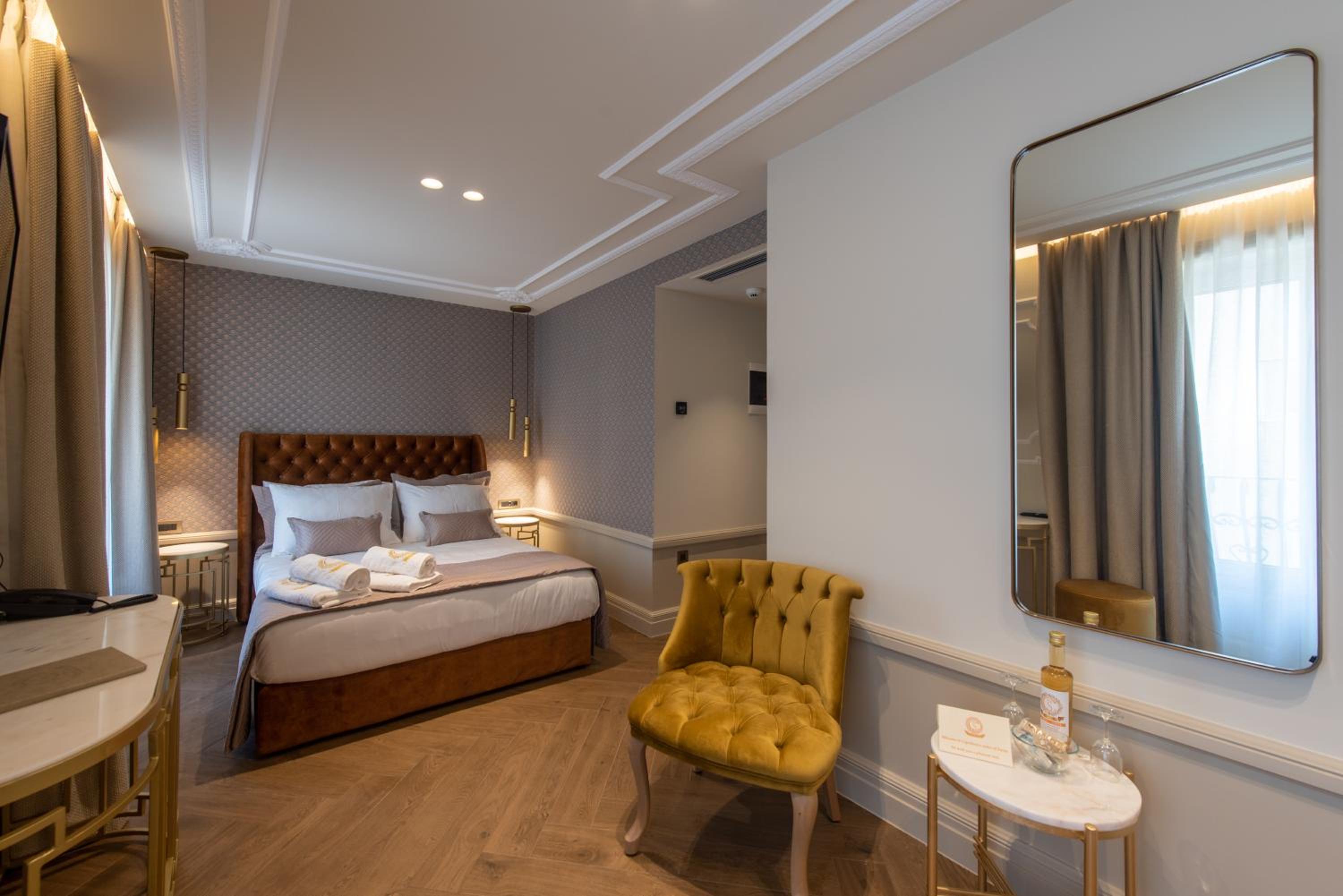 Deluxe Double or Twin Room - Photo 1