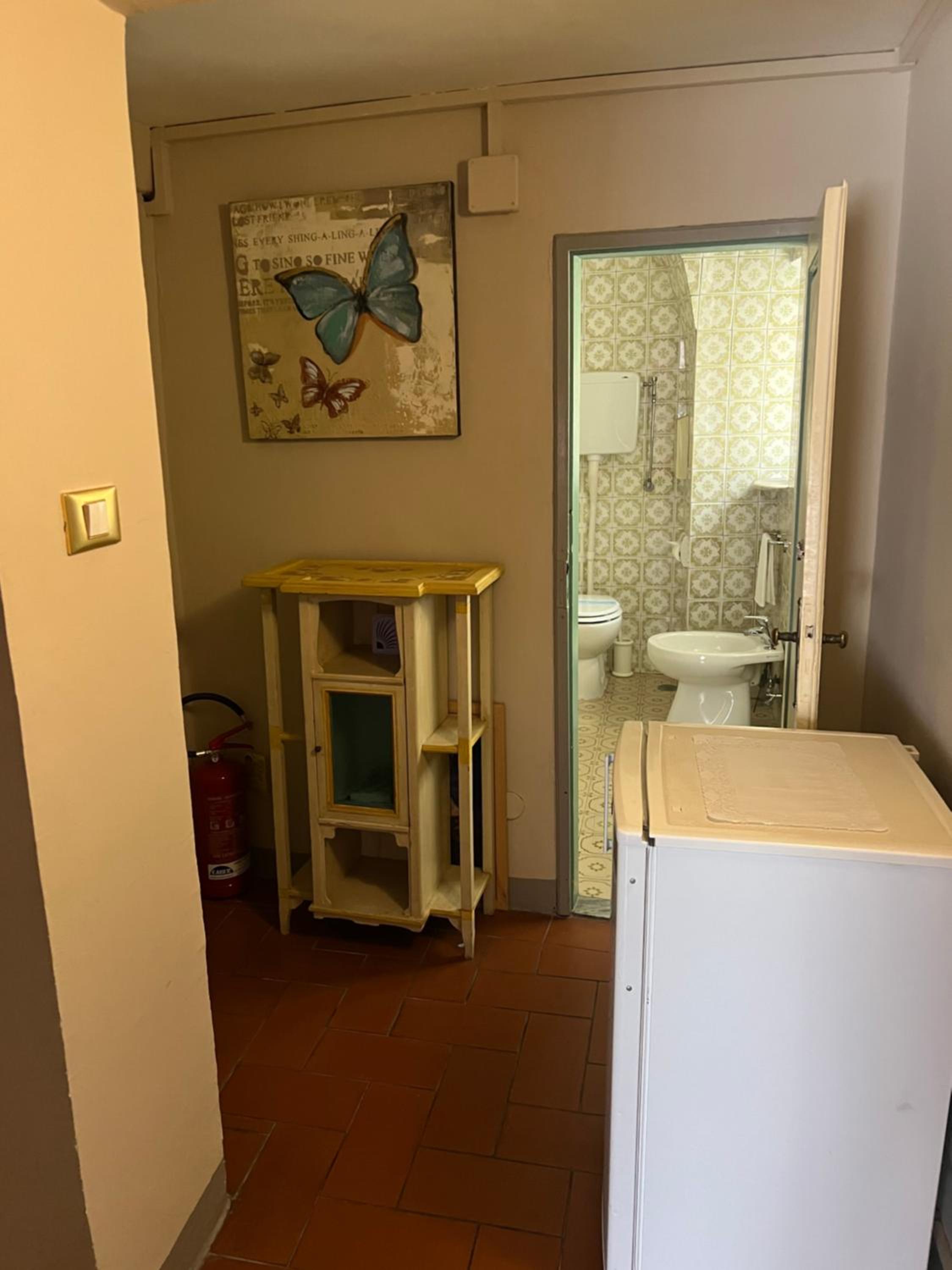 Family Room thumbnail 6