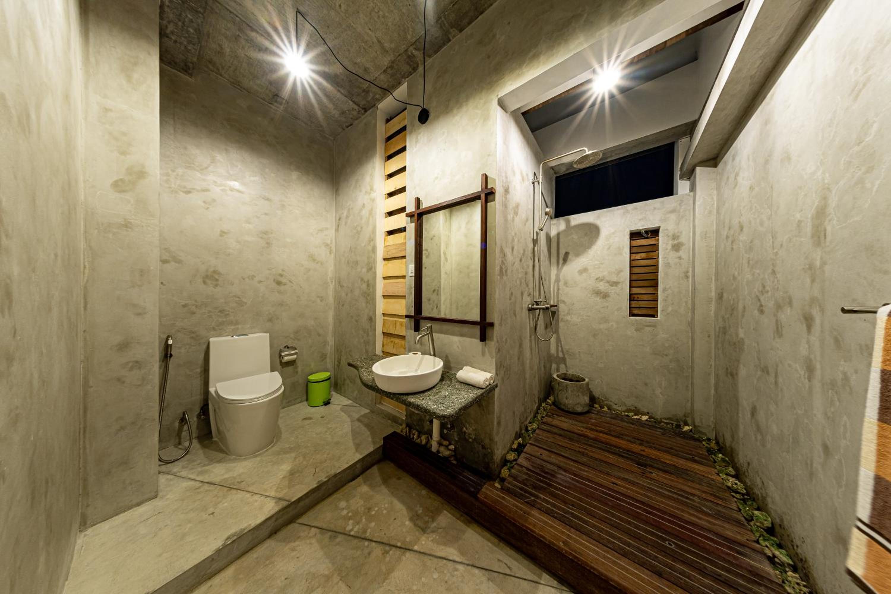 Deluxe Double Room with Sea View - Photo 3