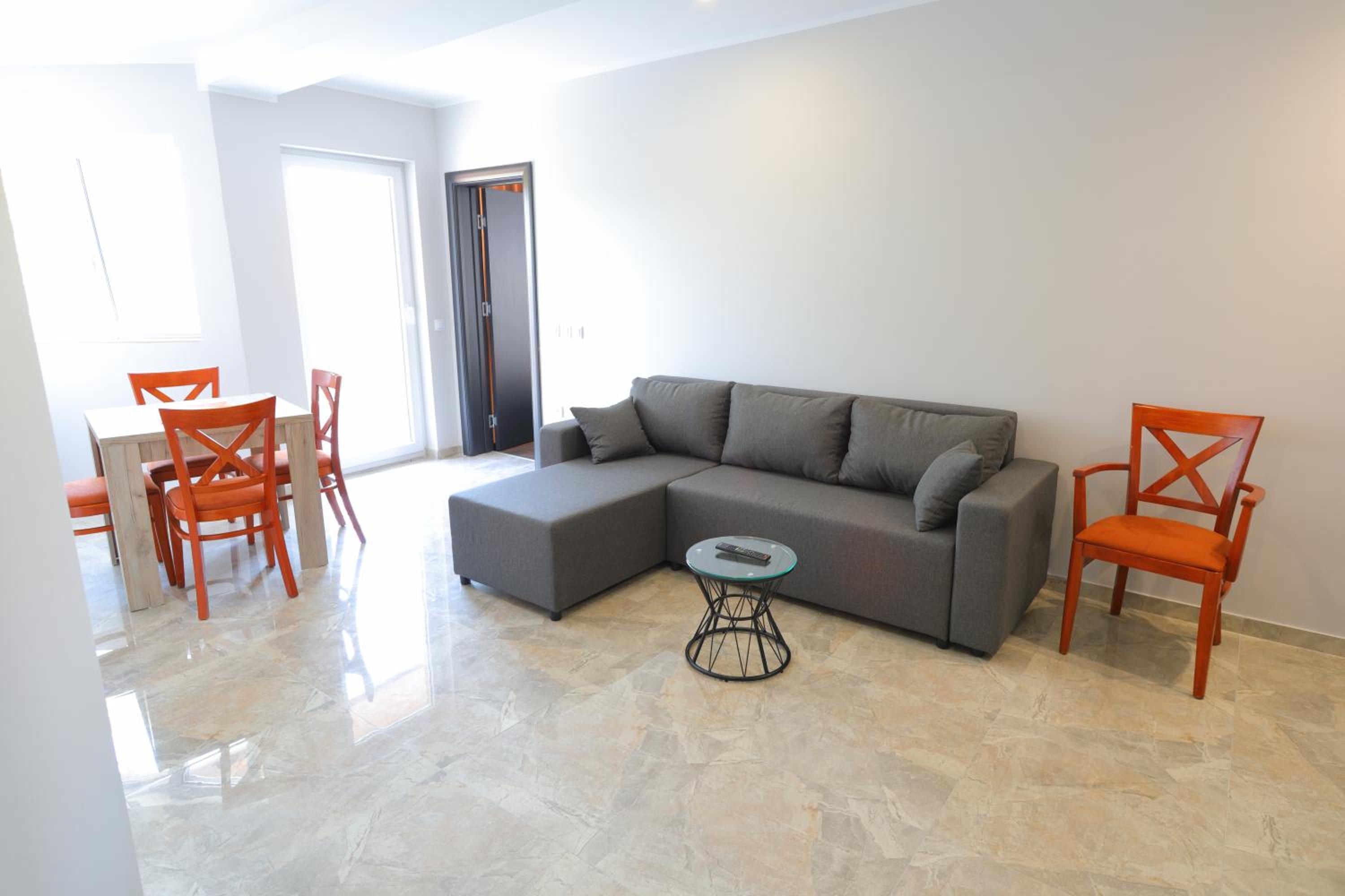 Apartment photo 1