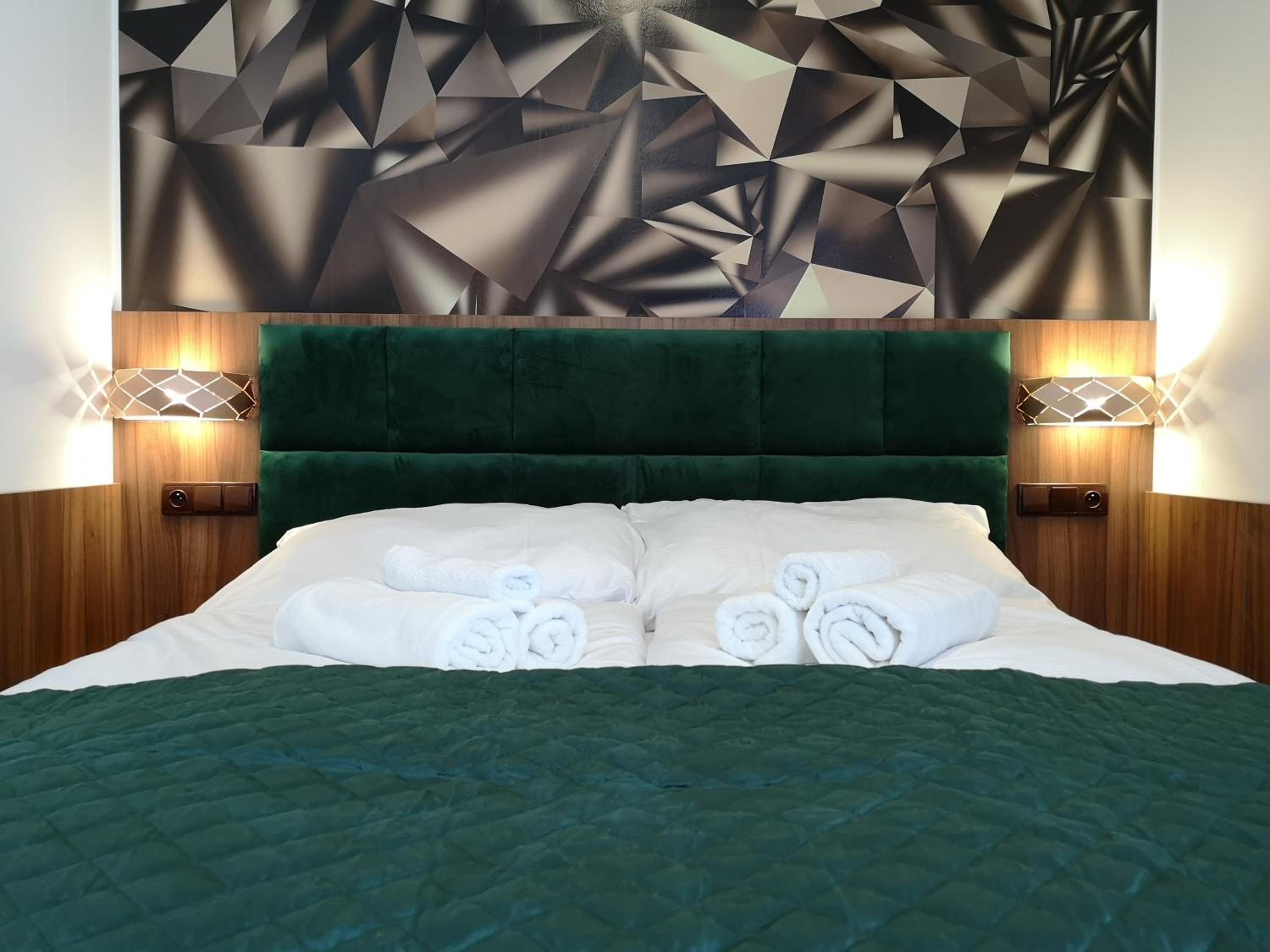 Double Room with Balcony - Photo 1