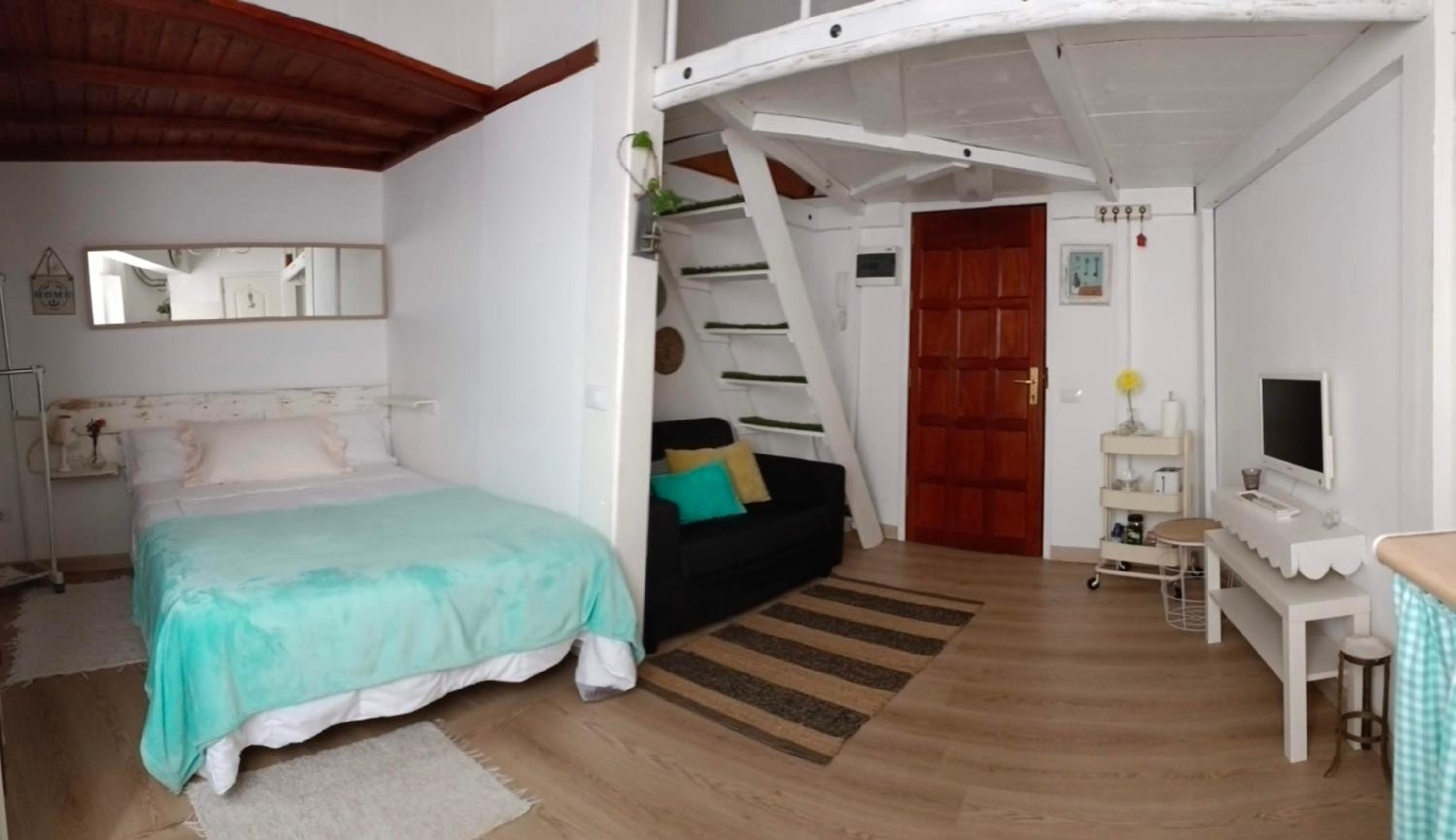 Apartamento con Balcón