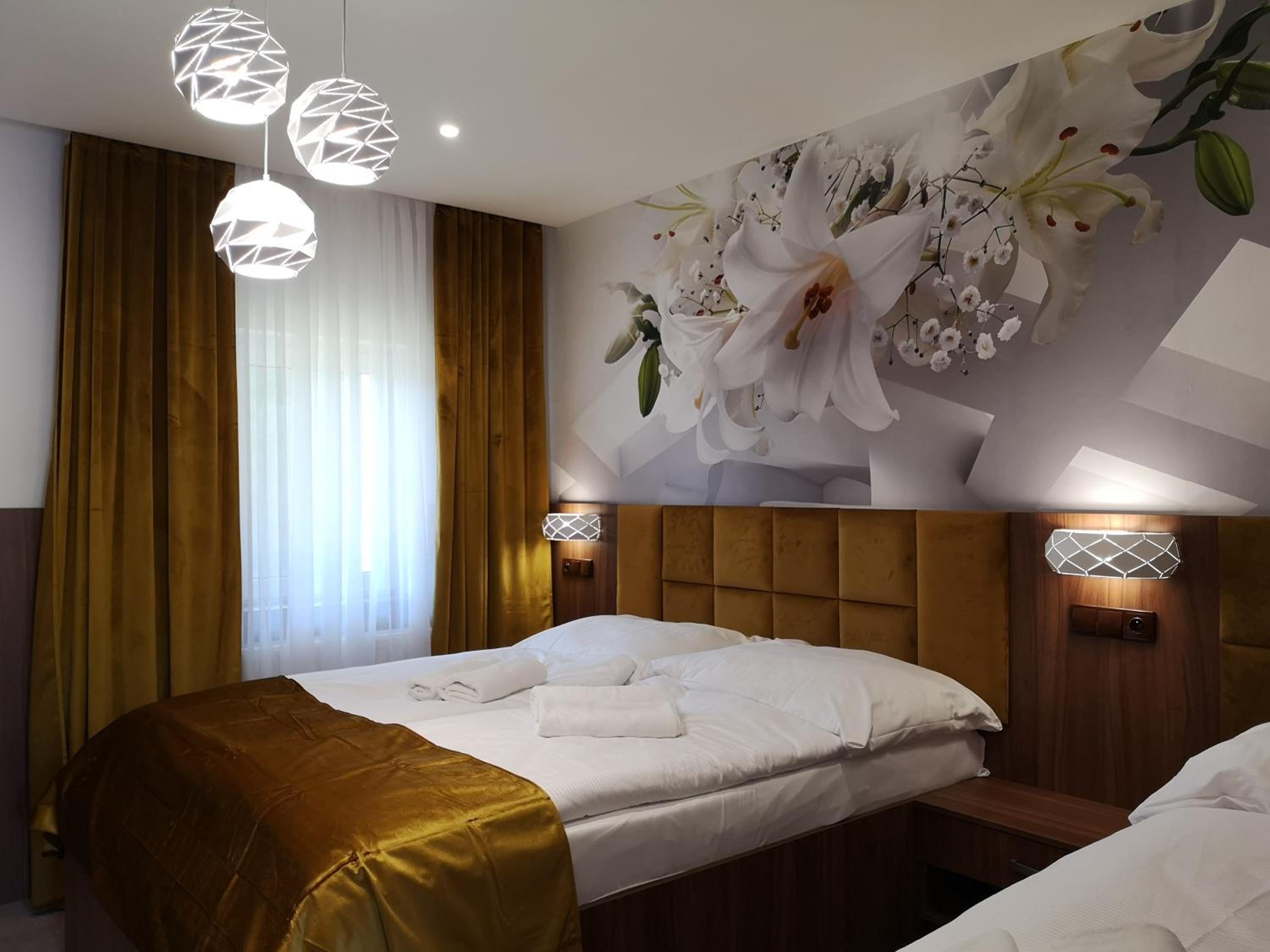Triple Room with Lake View - Photo 6