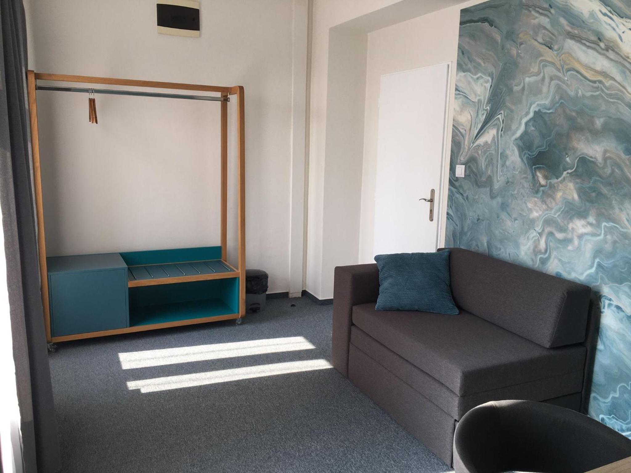 Economy Twin Room - Photo 5