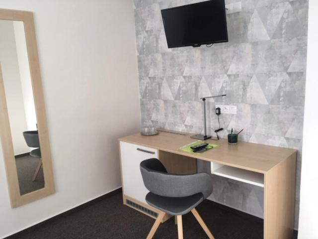 Double Room - Photo 8