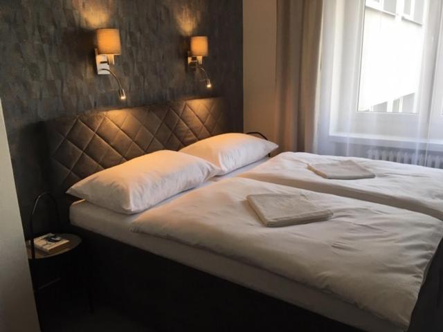 Double Room - Photo 4