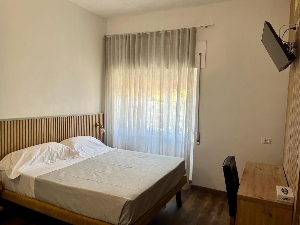 Double Room - Ground Floor photo 2
