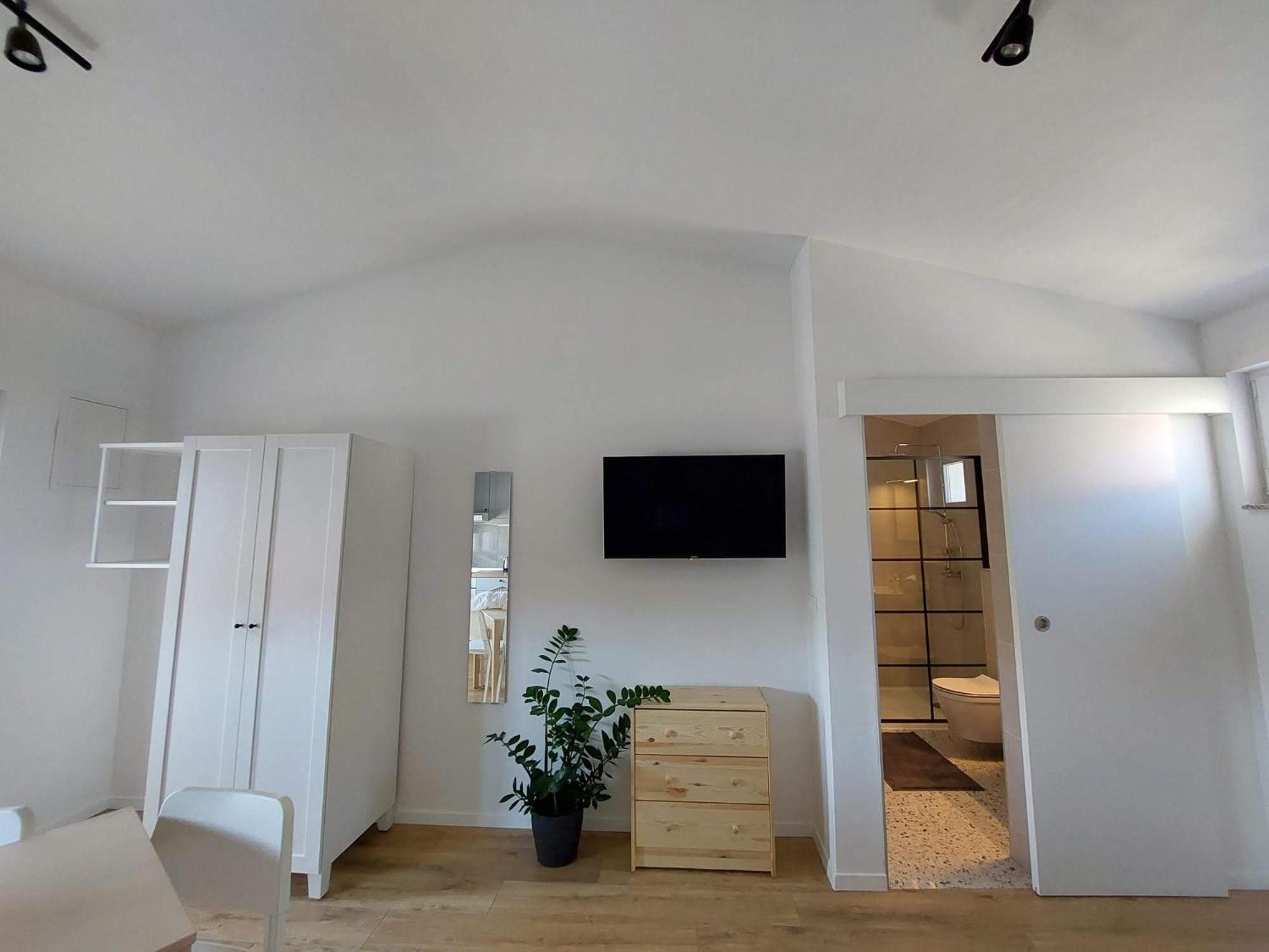 Studio with Balcony