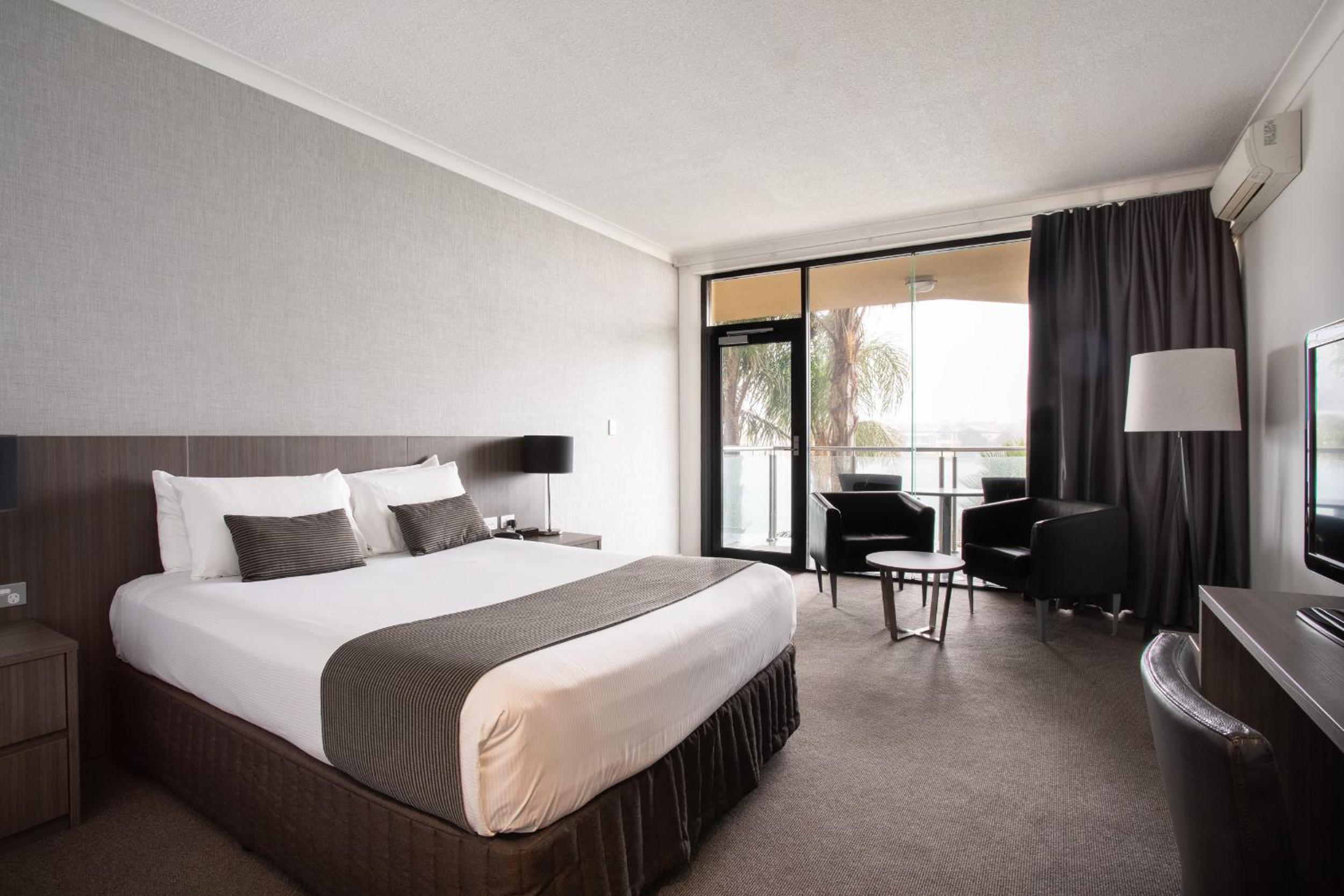 Superior Queen Room