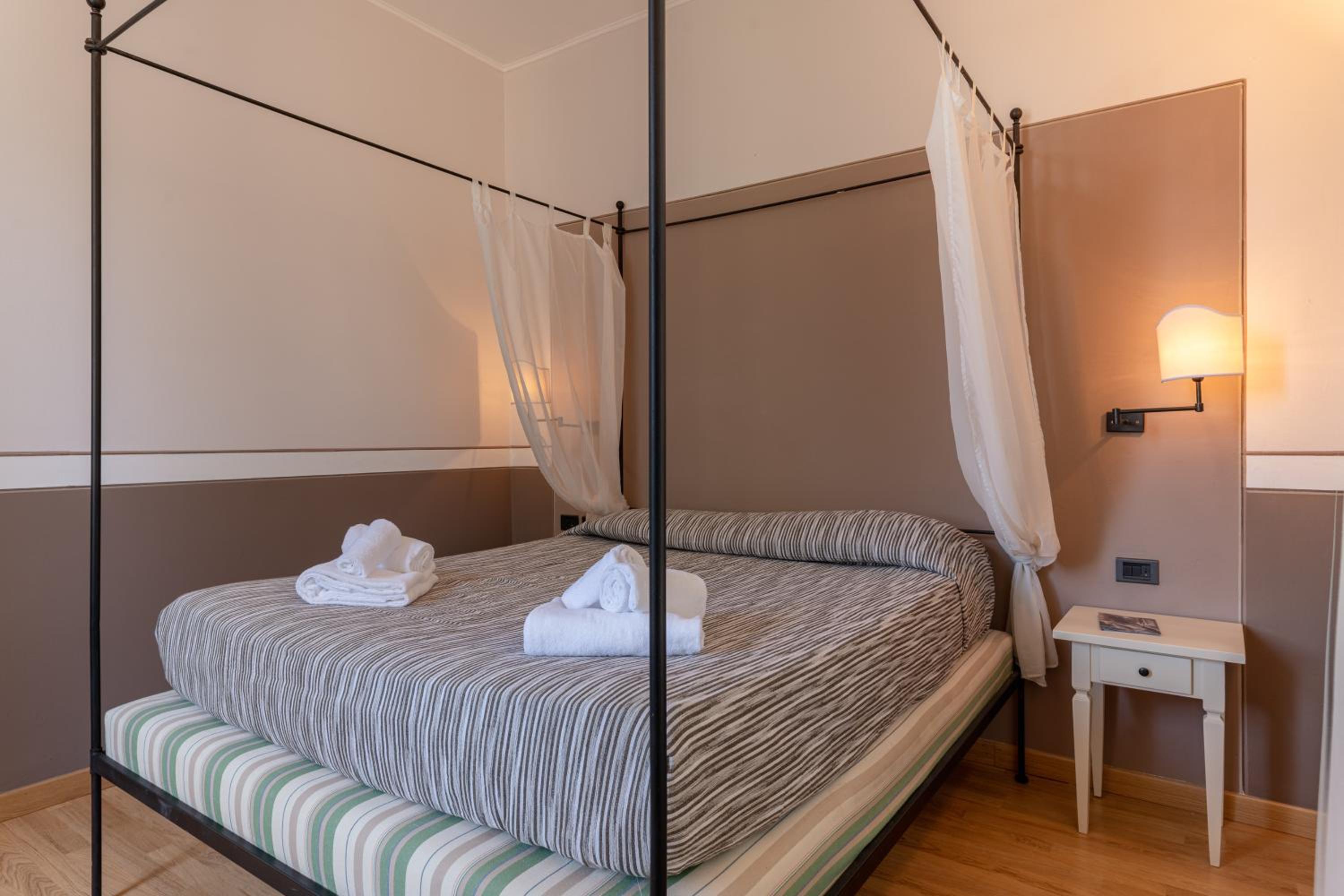 Suite with Garden View - Photo 6