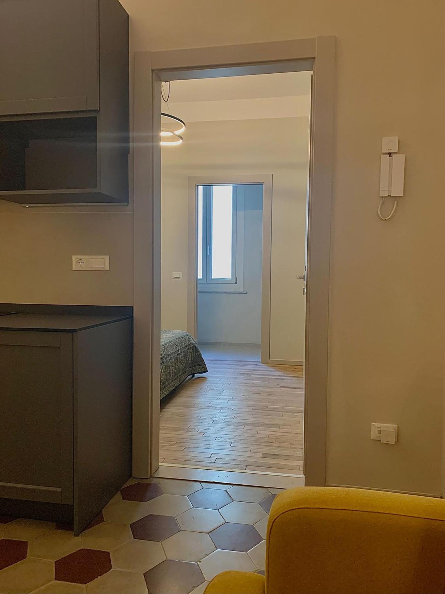 One-Bedroom Apartment photo 1