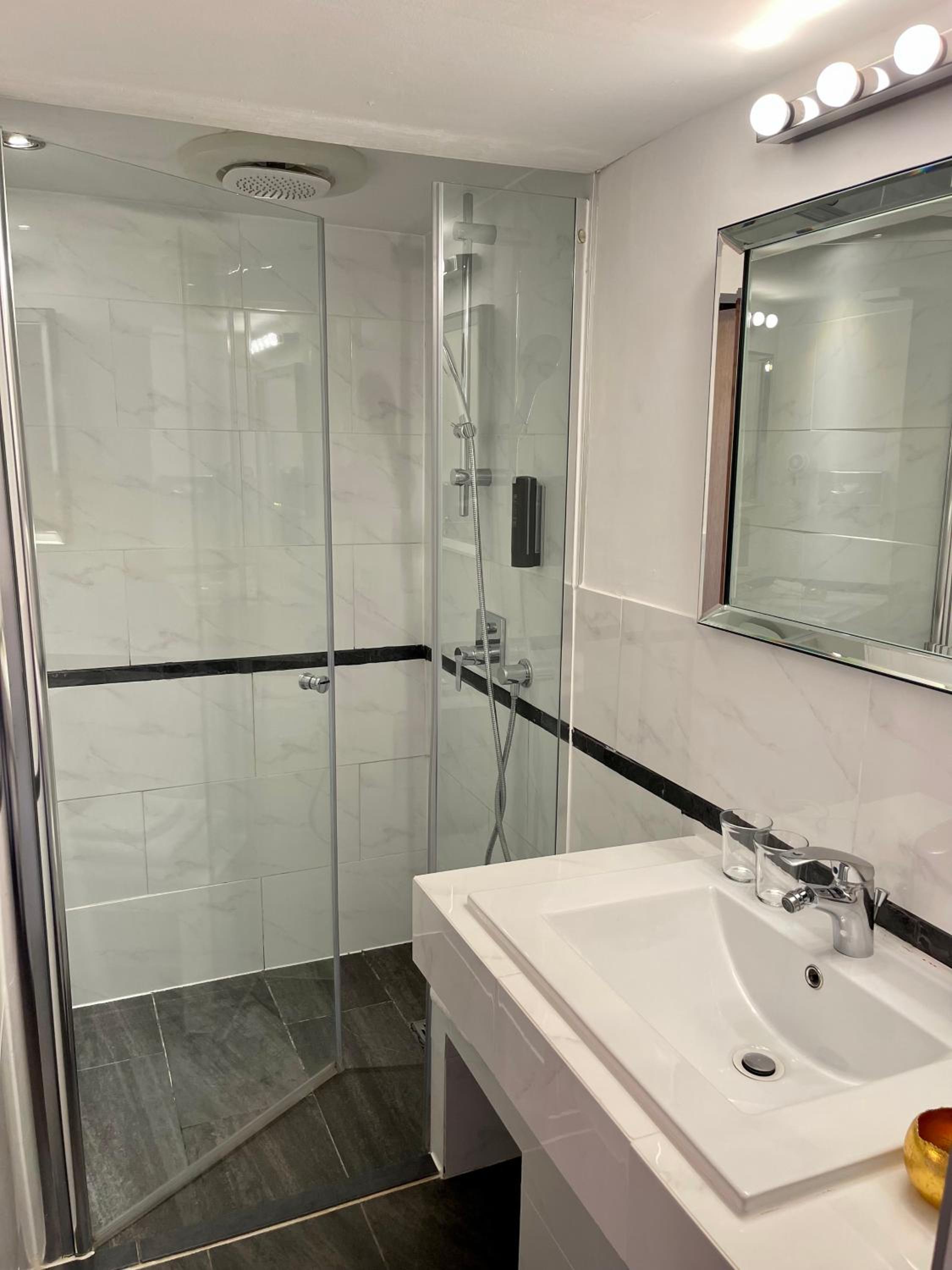 Superior Room Plus “Duplex” with rolling-out Whirlpool, photo 6