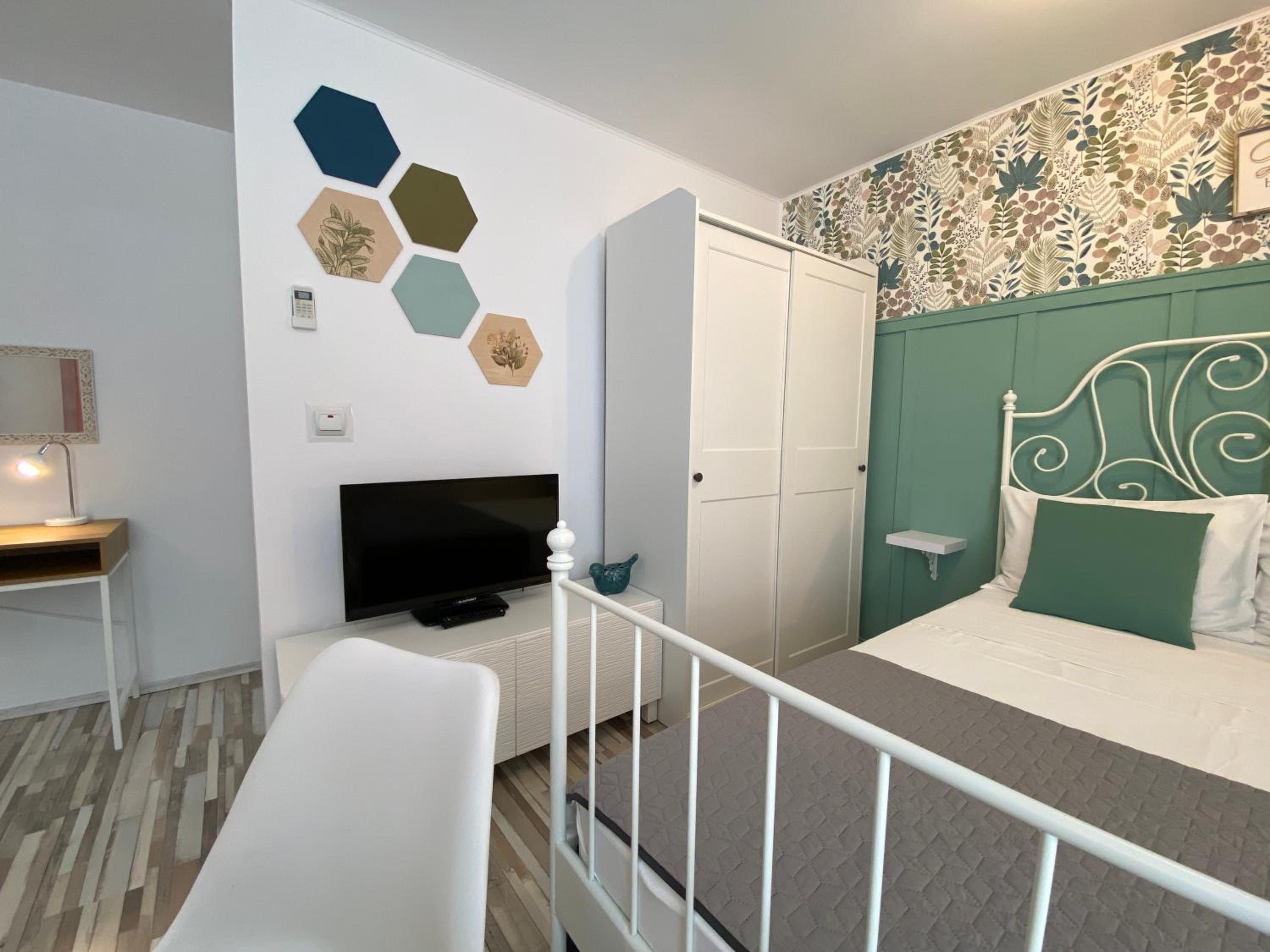 Apartment - Photo 4