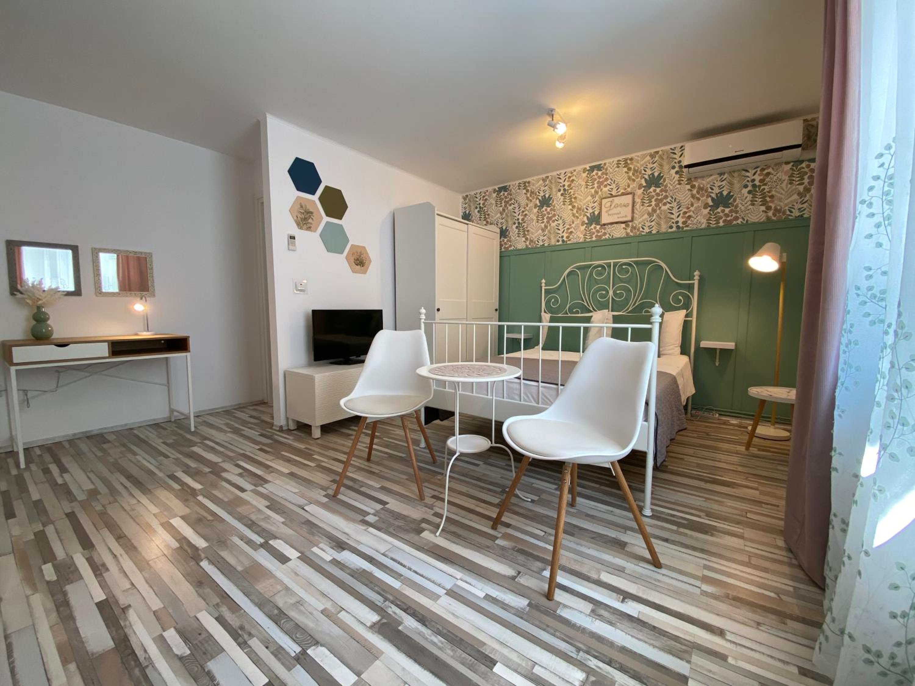 Apartment - Photo 5