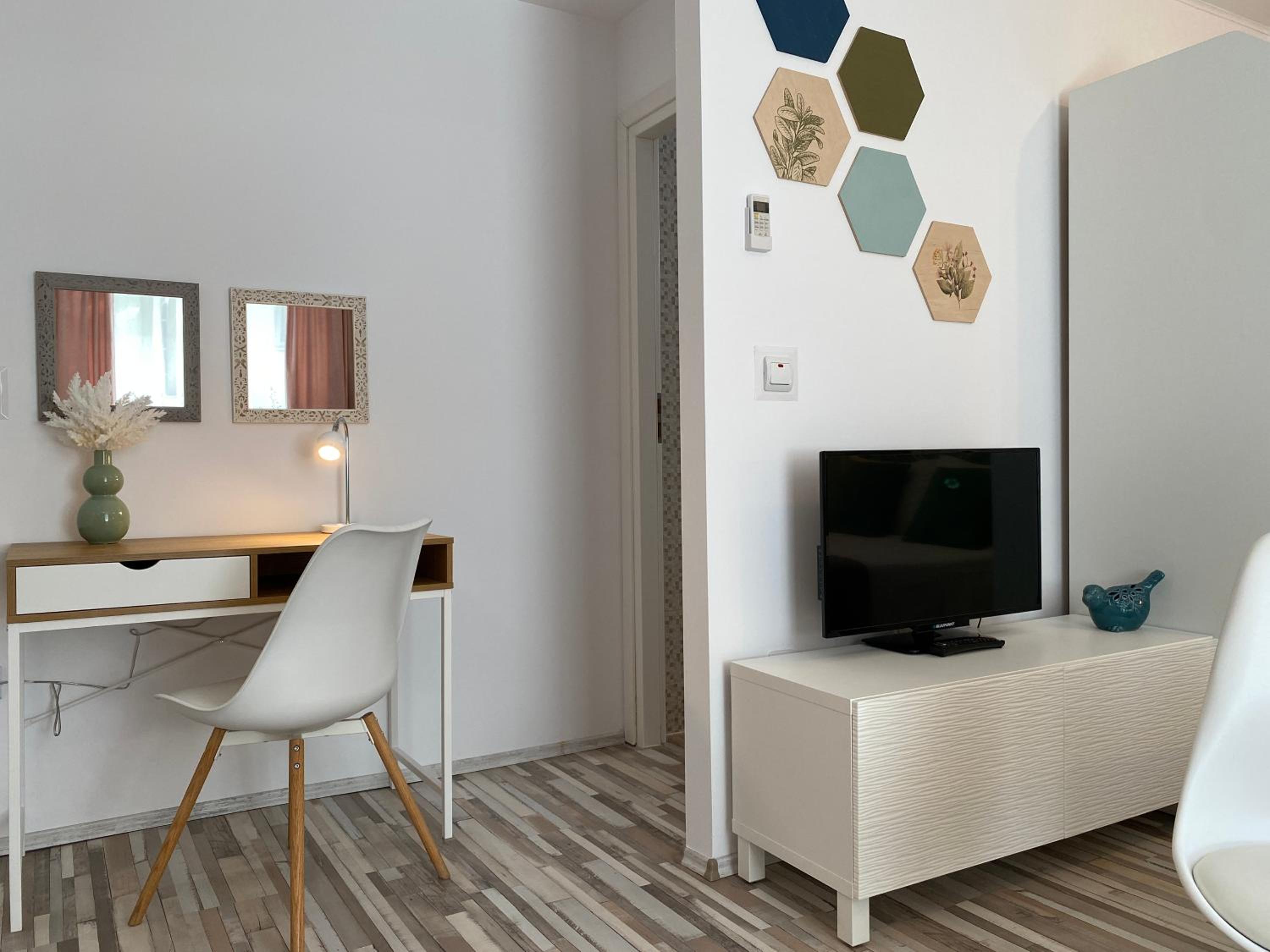 Apartment - Photo 10