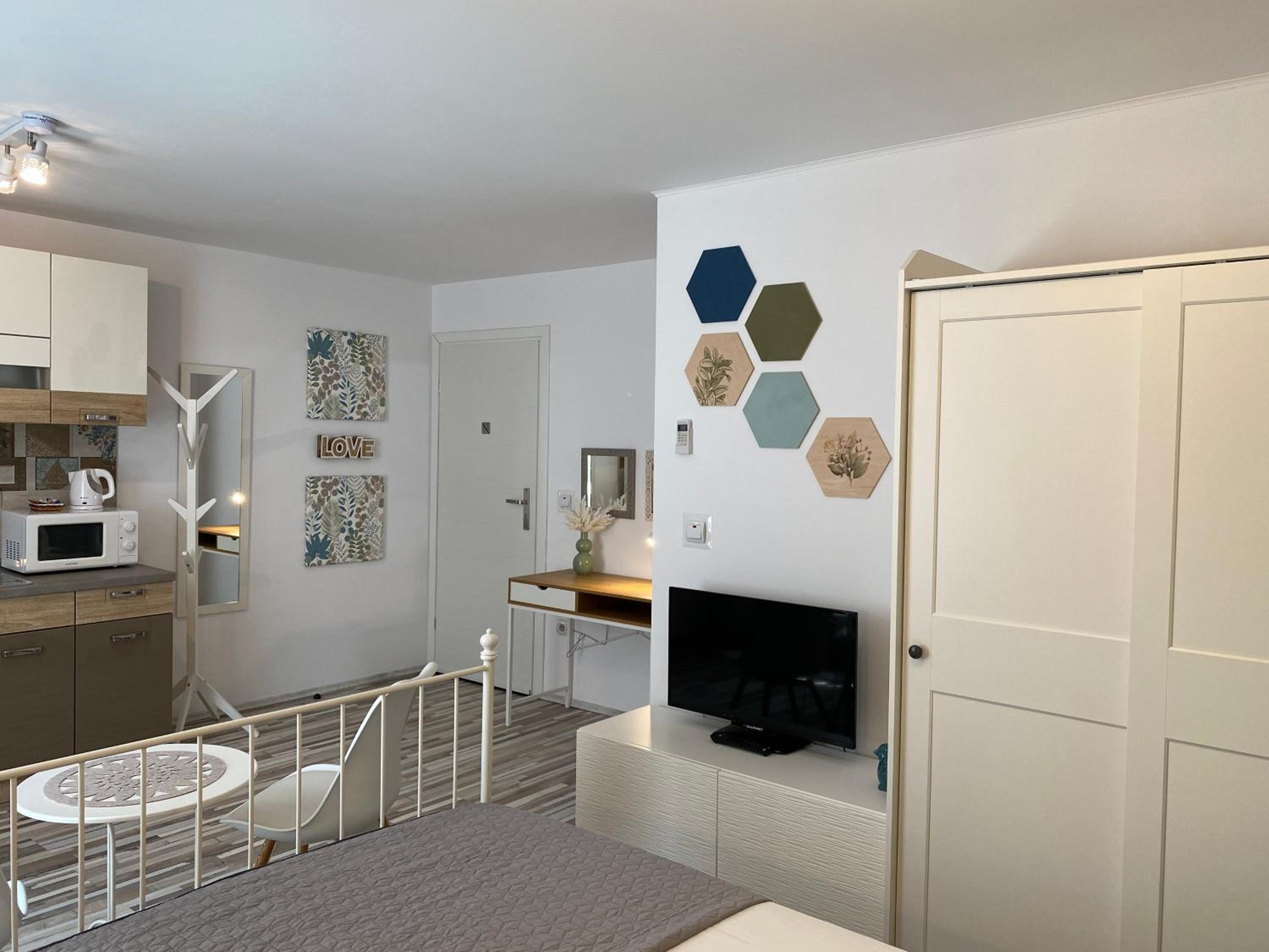 Apartment - Photo 12