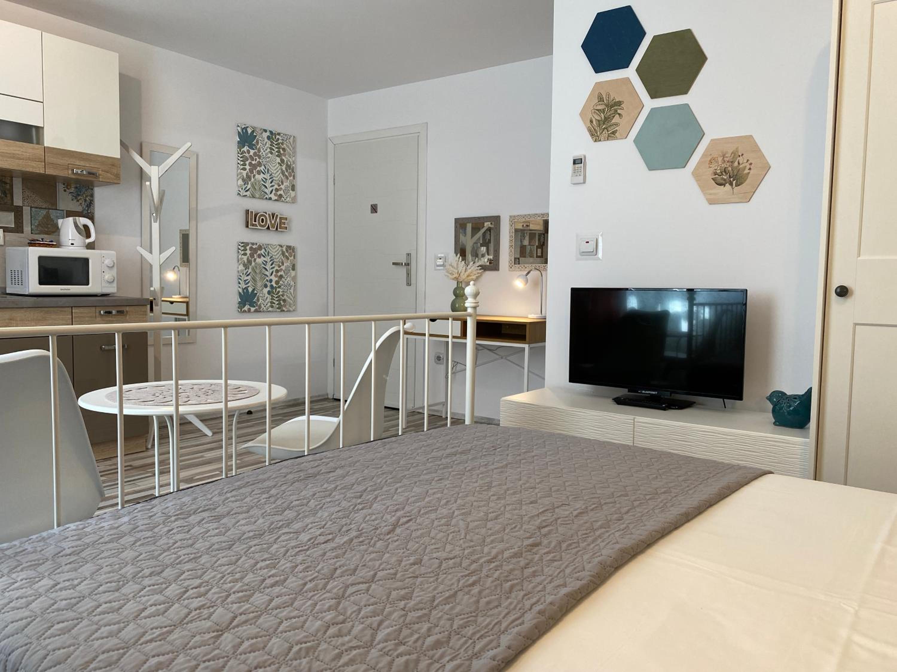 Apartment - Photo 39