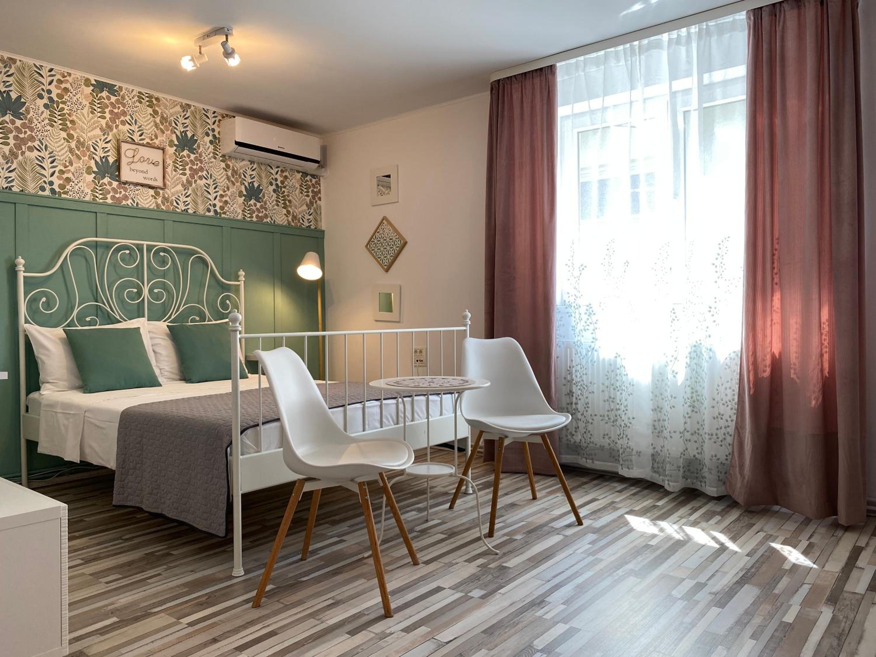 Apartment - Photo 19