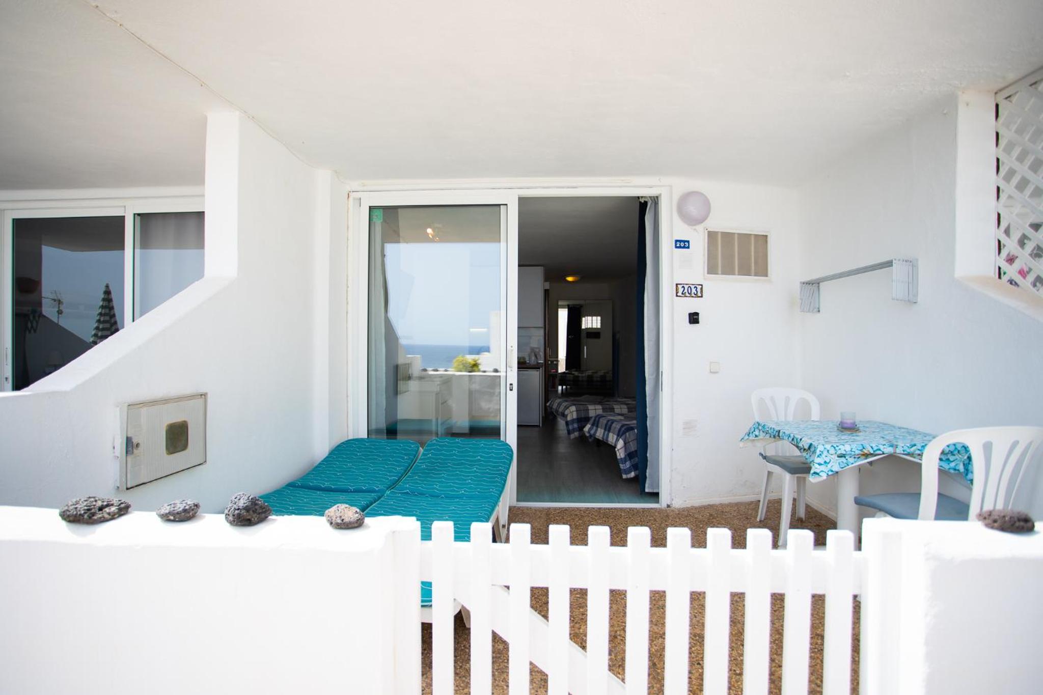 One-Bedroom Apartment photo 2
