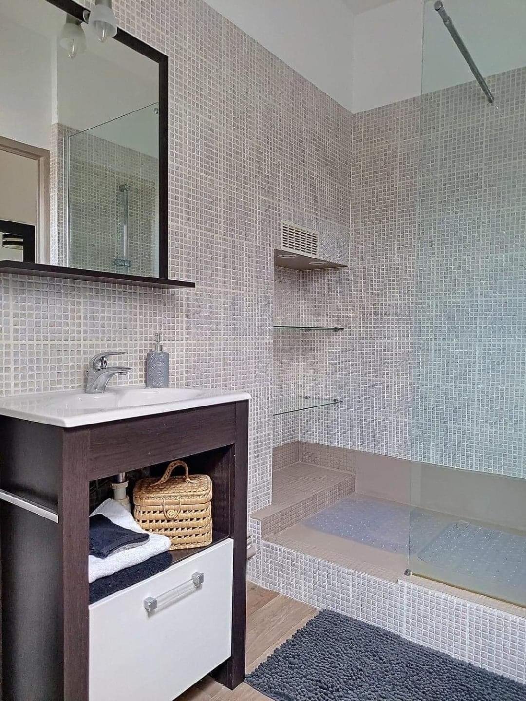 Large Double Room photo 2