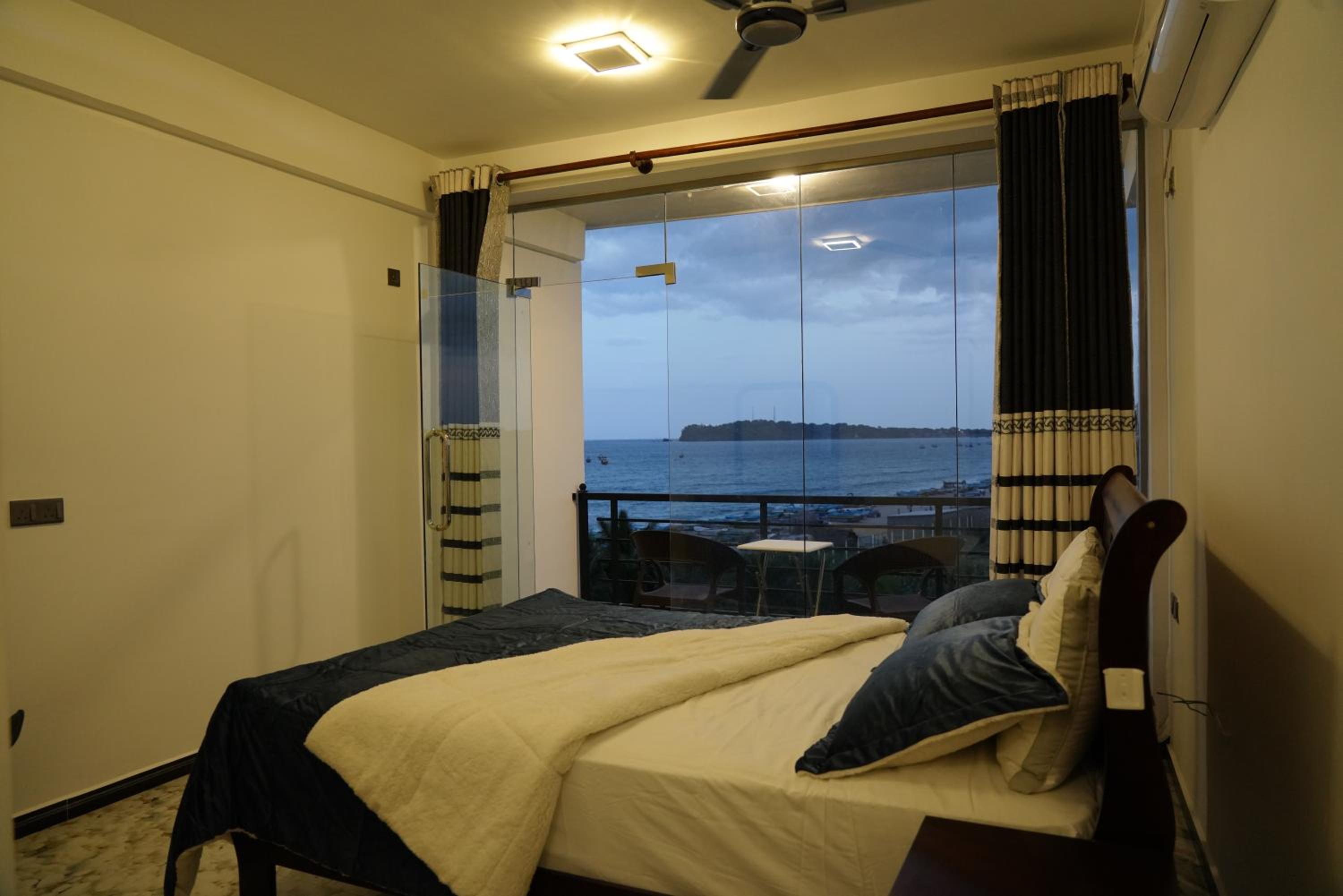 Family Room with Sea View