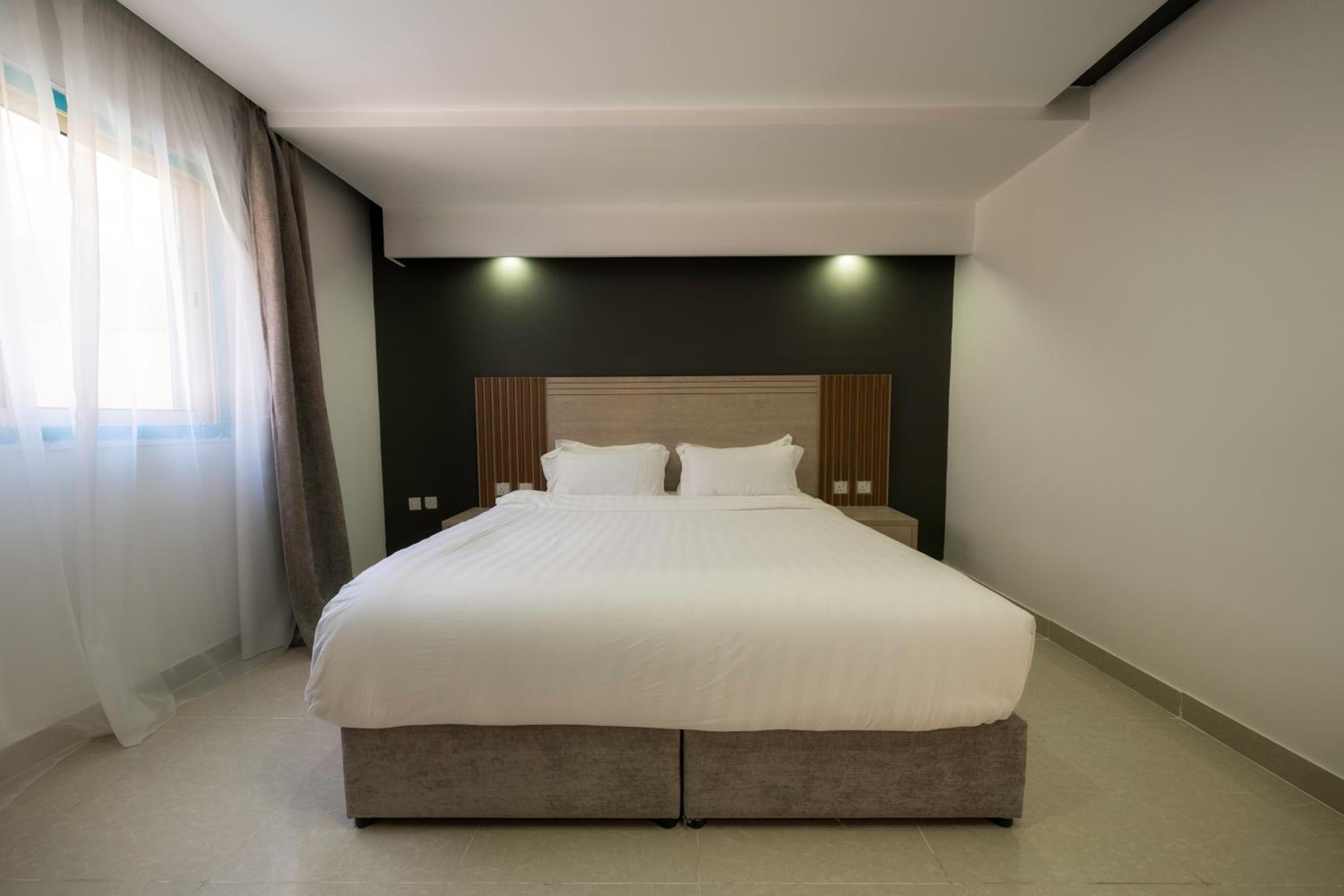 Two-Bedroom Apartment - Photo 7