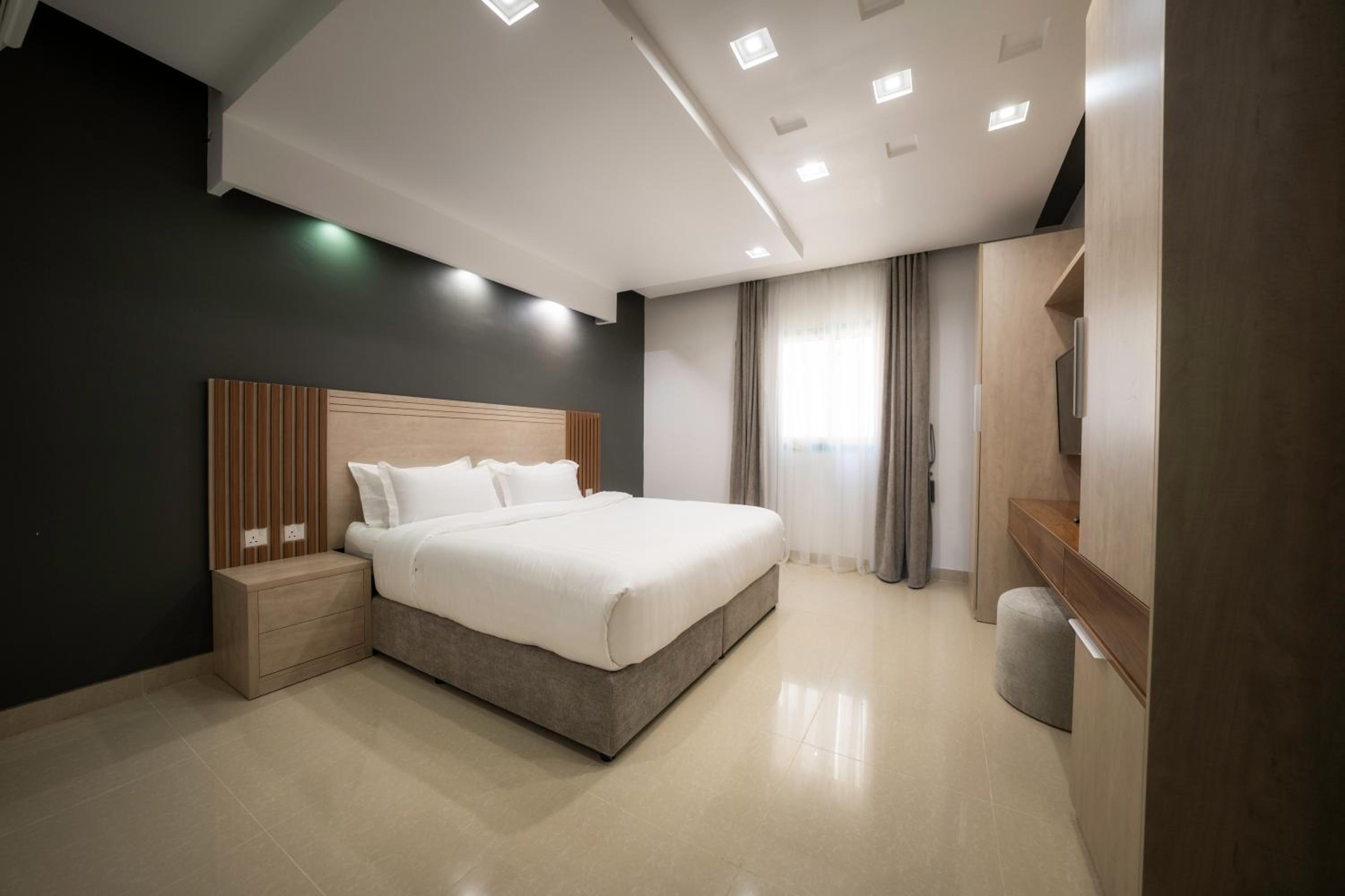 Two-Bedroom Apartment - Photo 4