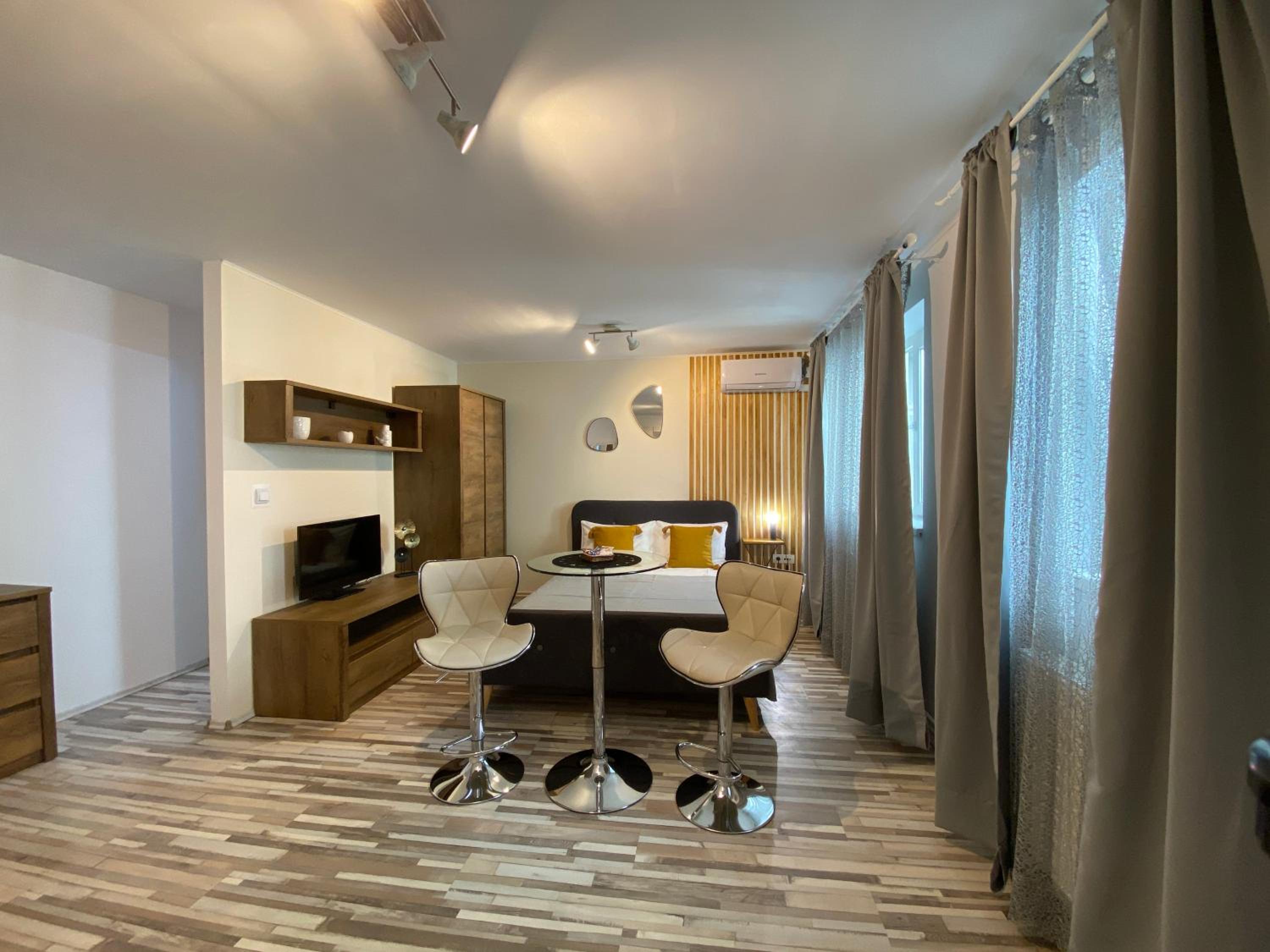 Apartment - Photo 4